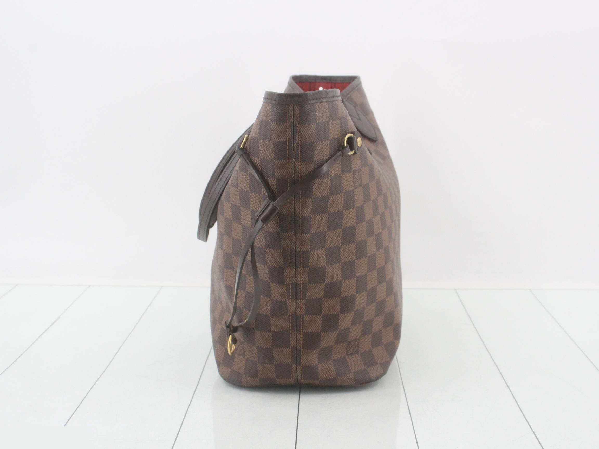 Damier Neverfull MM Tote Bag — view 4
