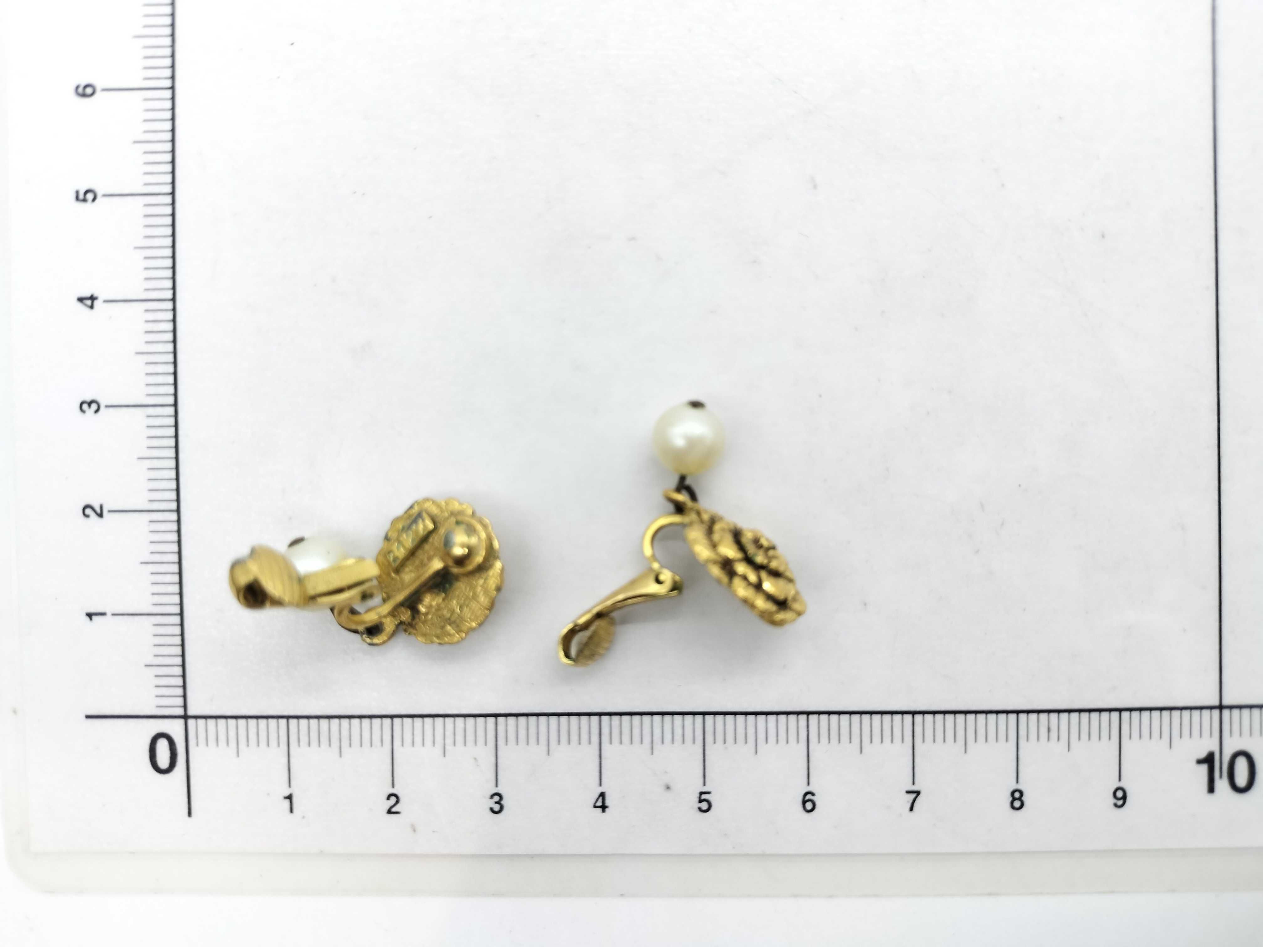 Flower/Pearl Earrings Vintage Earrings — view 9