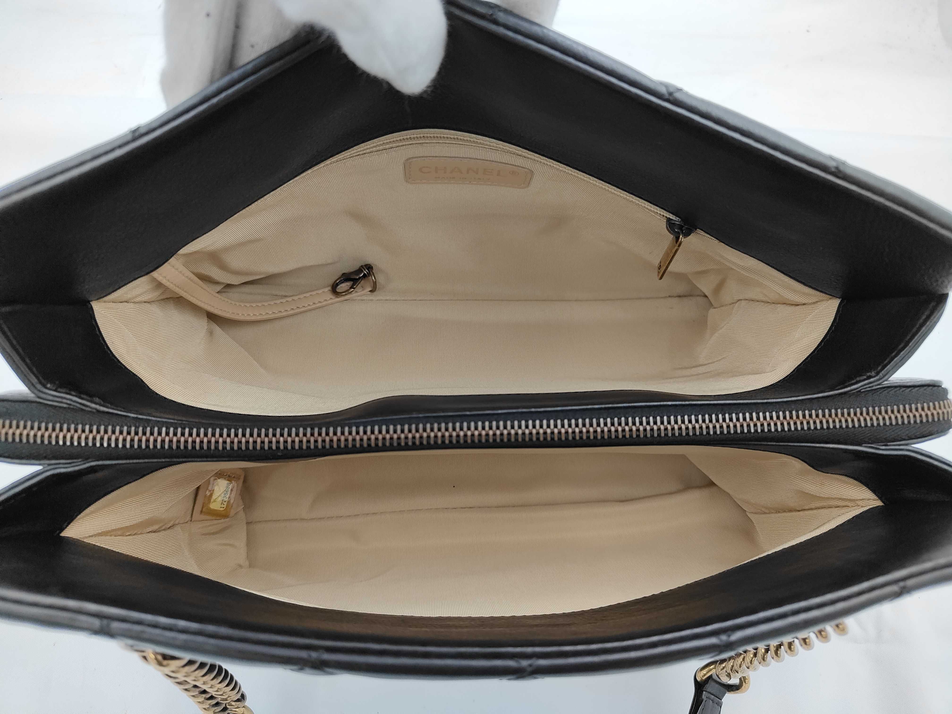 Matelassé Chain Shoulder Bag — view 8