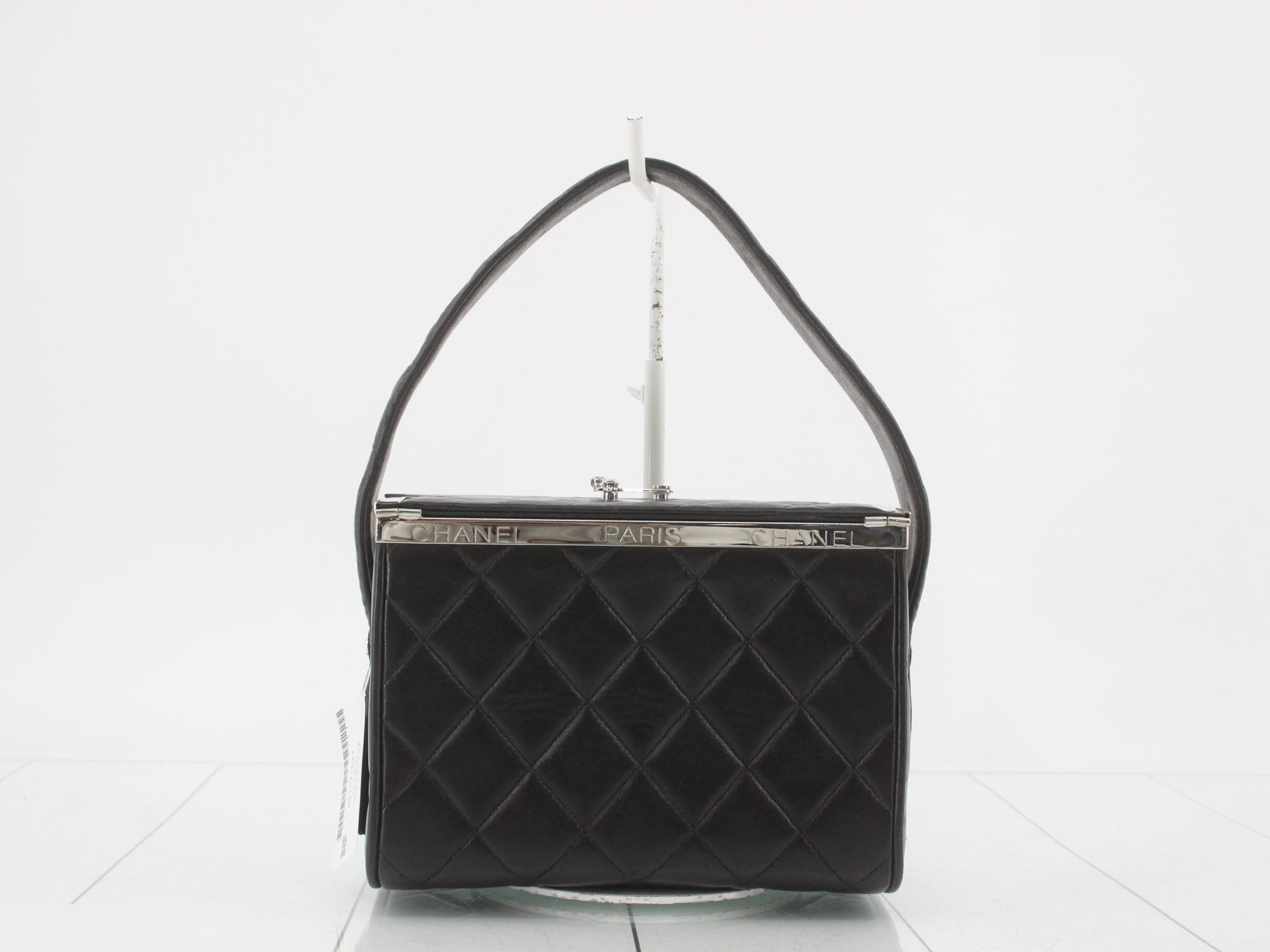Matelassé (bag) - handbag