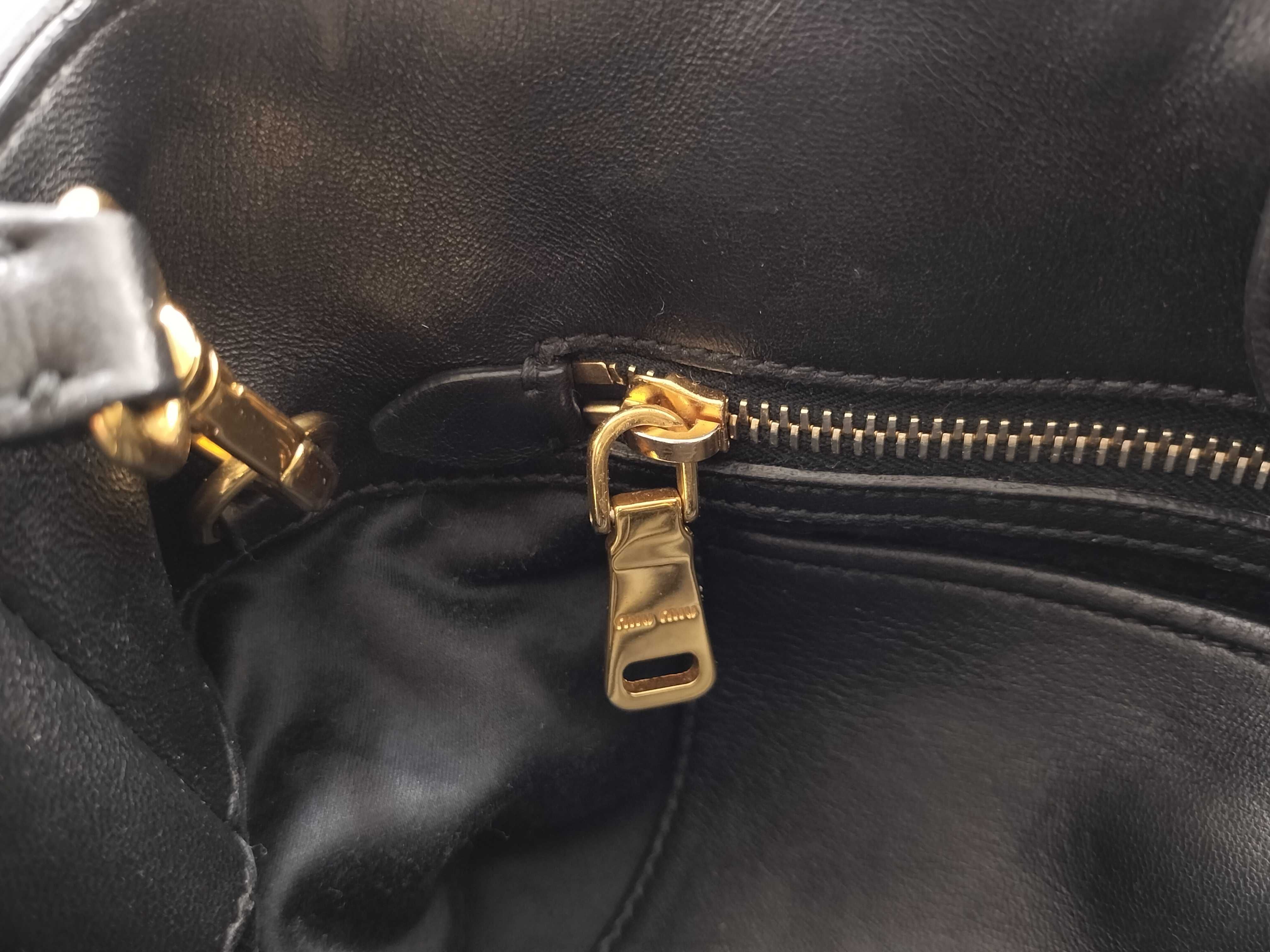 Matelassé Leather Handbag Shoulder Bag Black Serial Handbag — view 12