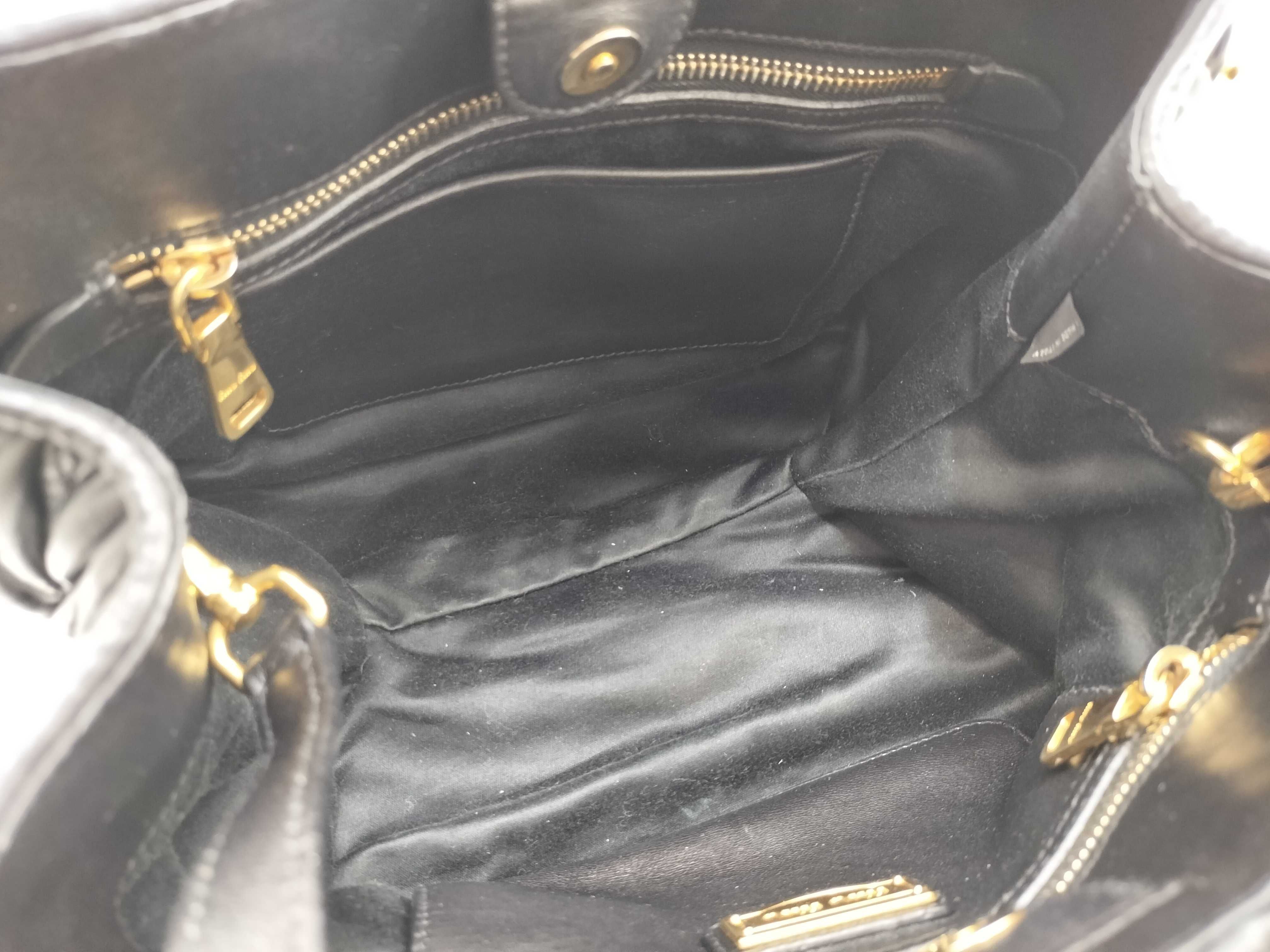 Matelassé Leather Handbag Shoulder Bag Black Serial Handbag — view 10