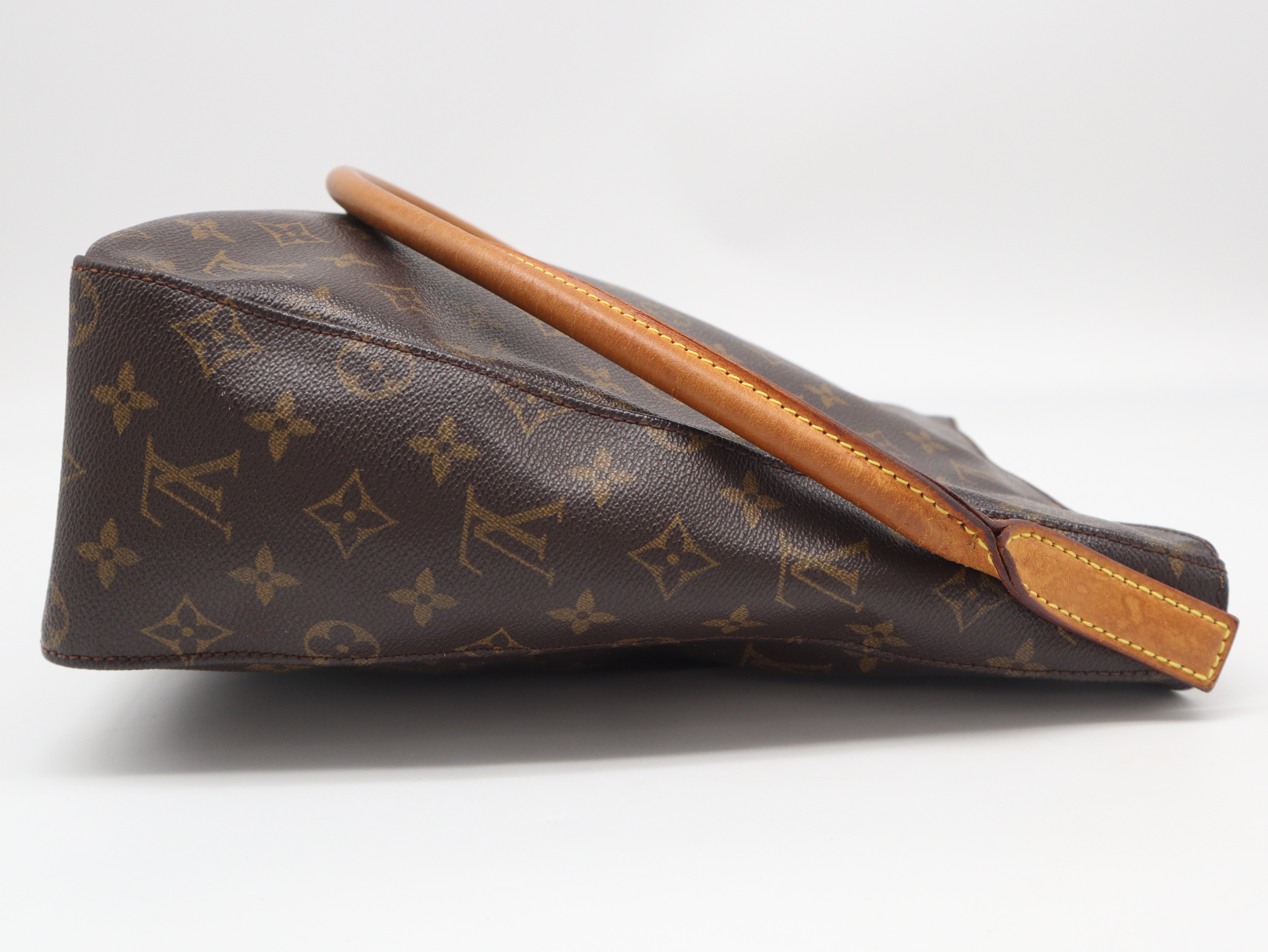 M51145 Monogram Looping GM Shoulder Bag — view 4