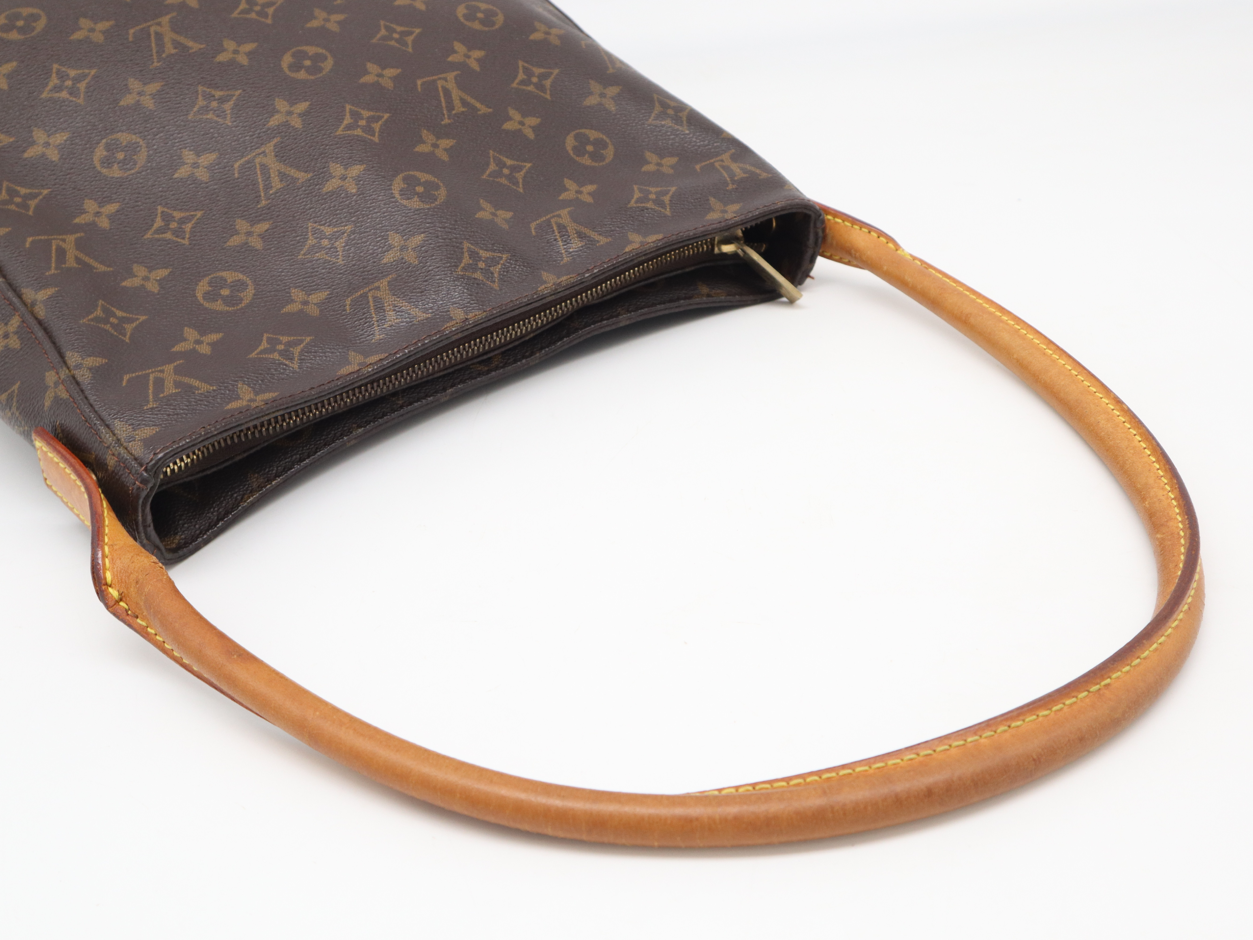 M51145 Monogram Looping GM Shoulder Bag — view 6