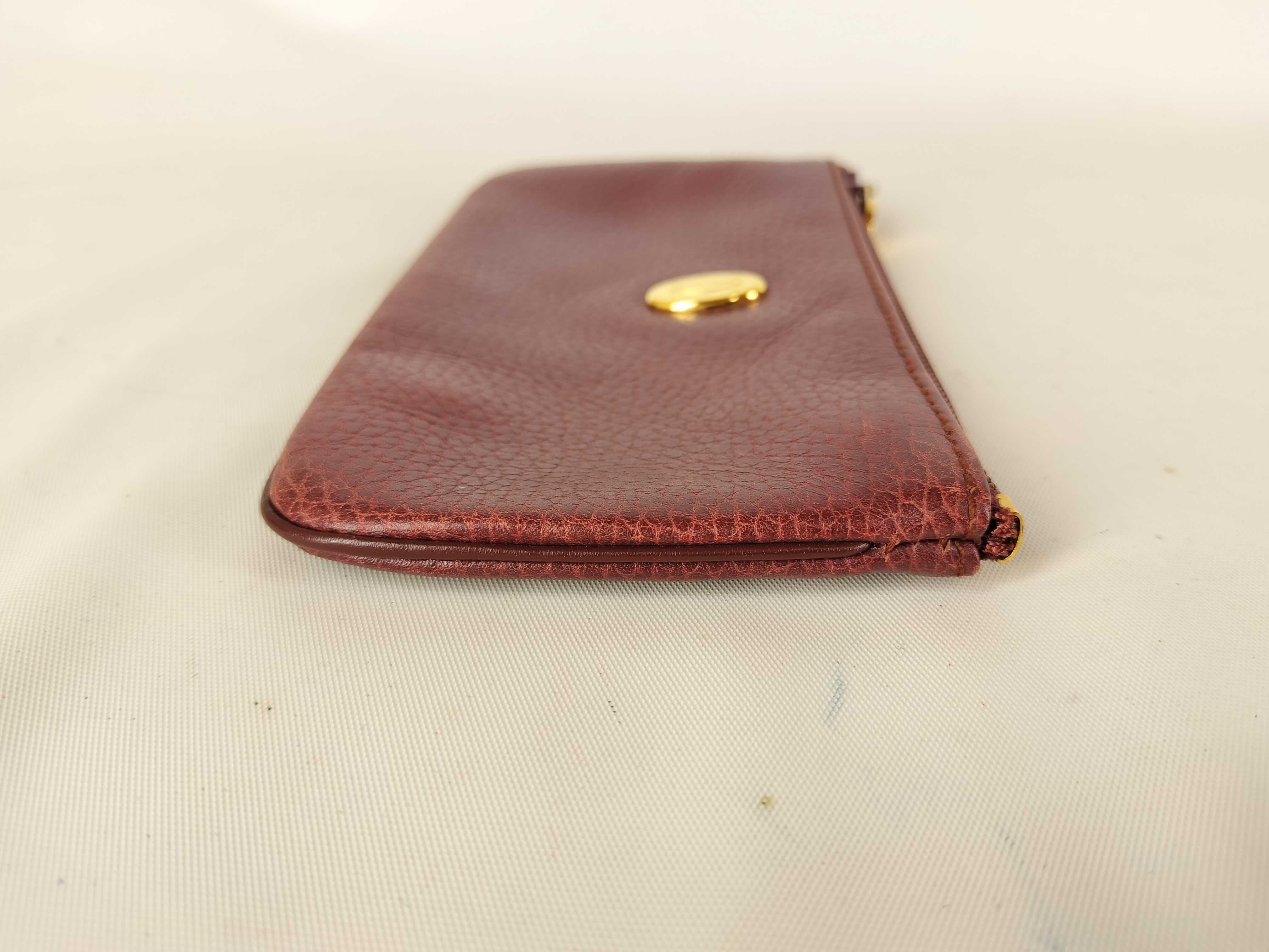 Must Pouch and other accessories — view 3