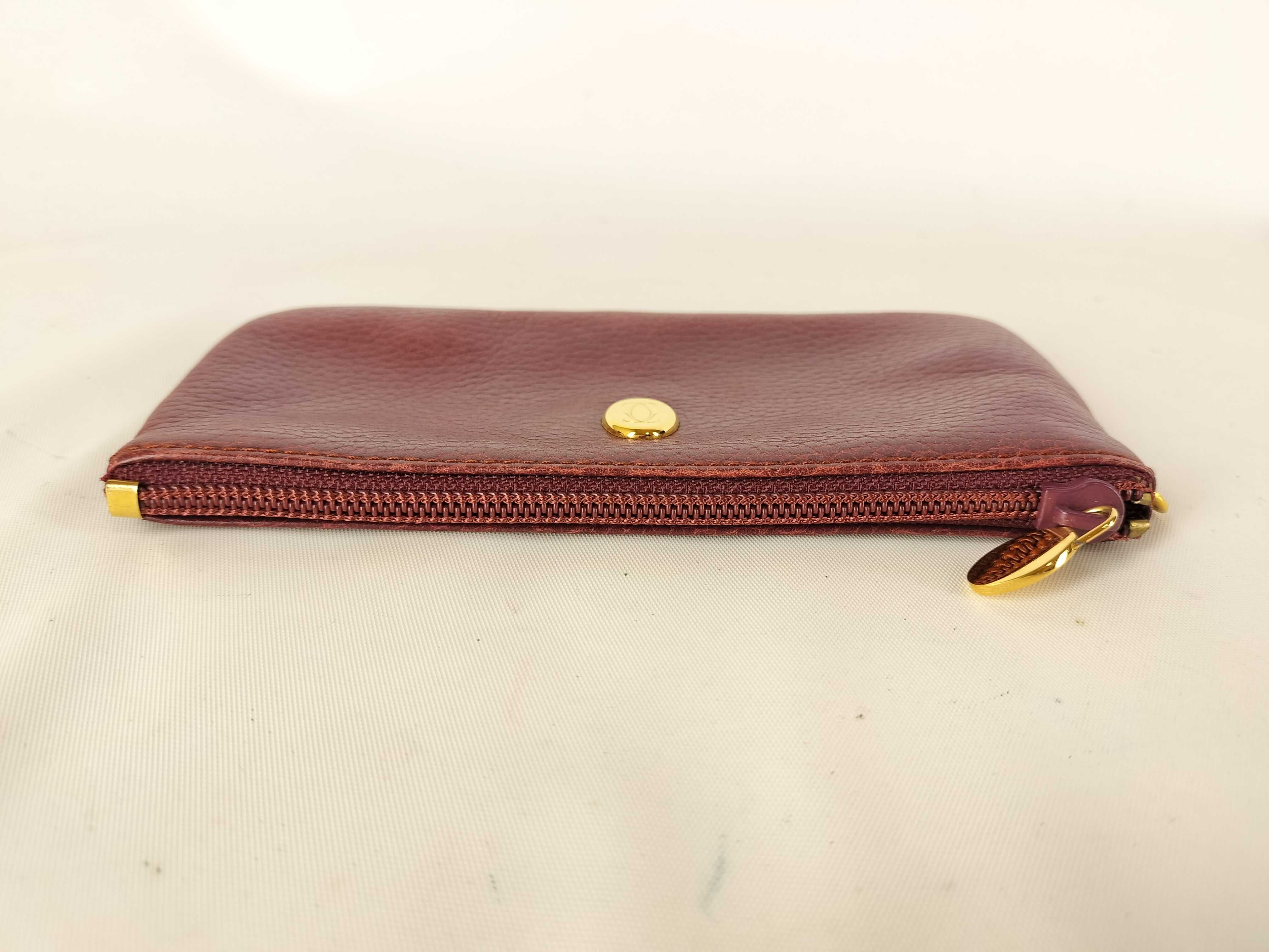 Must Pouch and other accessories — view 4