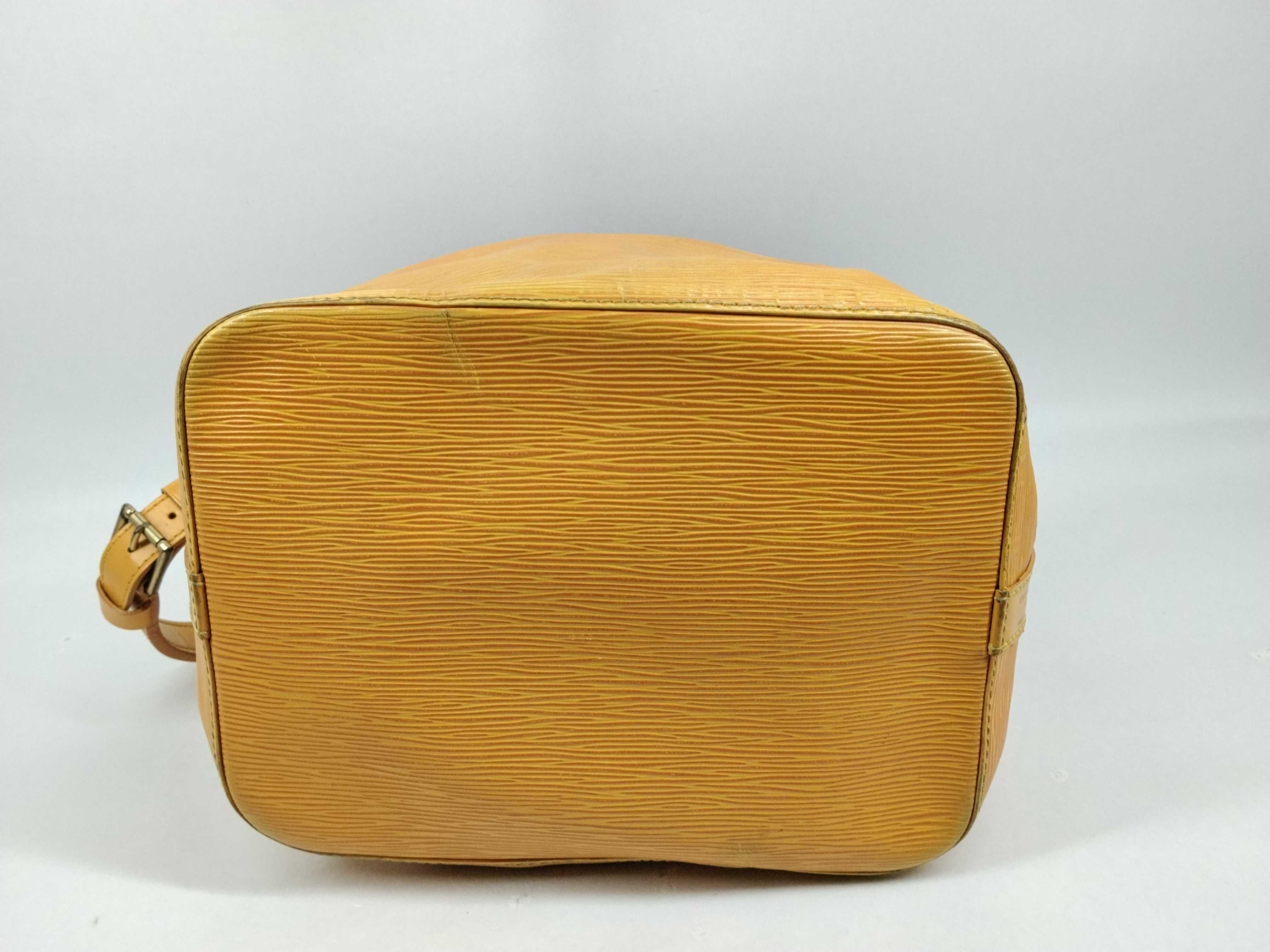 Epi Noé Shoulder Bag — view 3