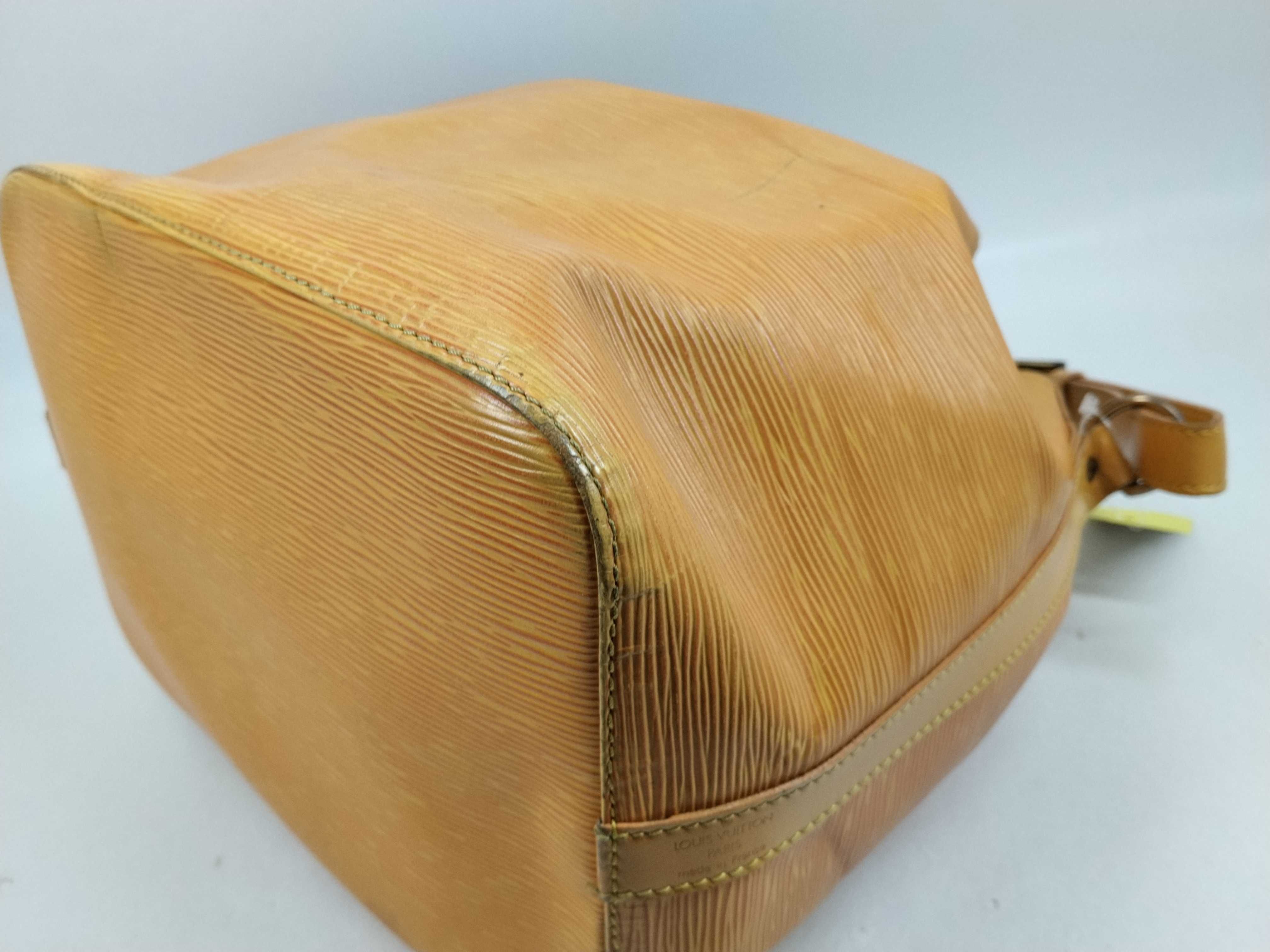 Epi Noé Shoulder Bag — view 4
