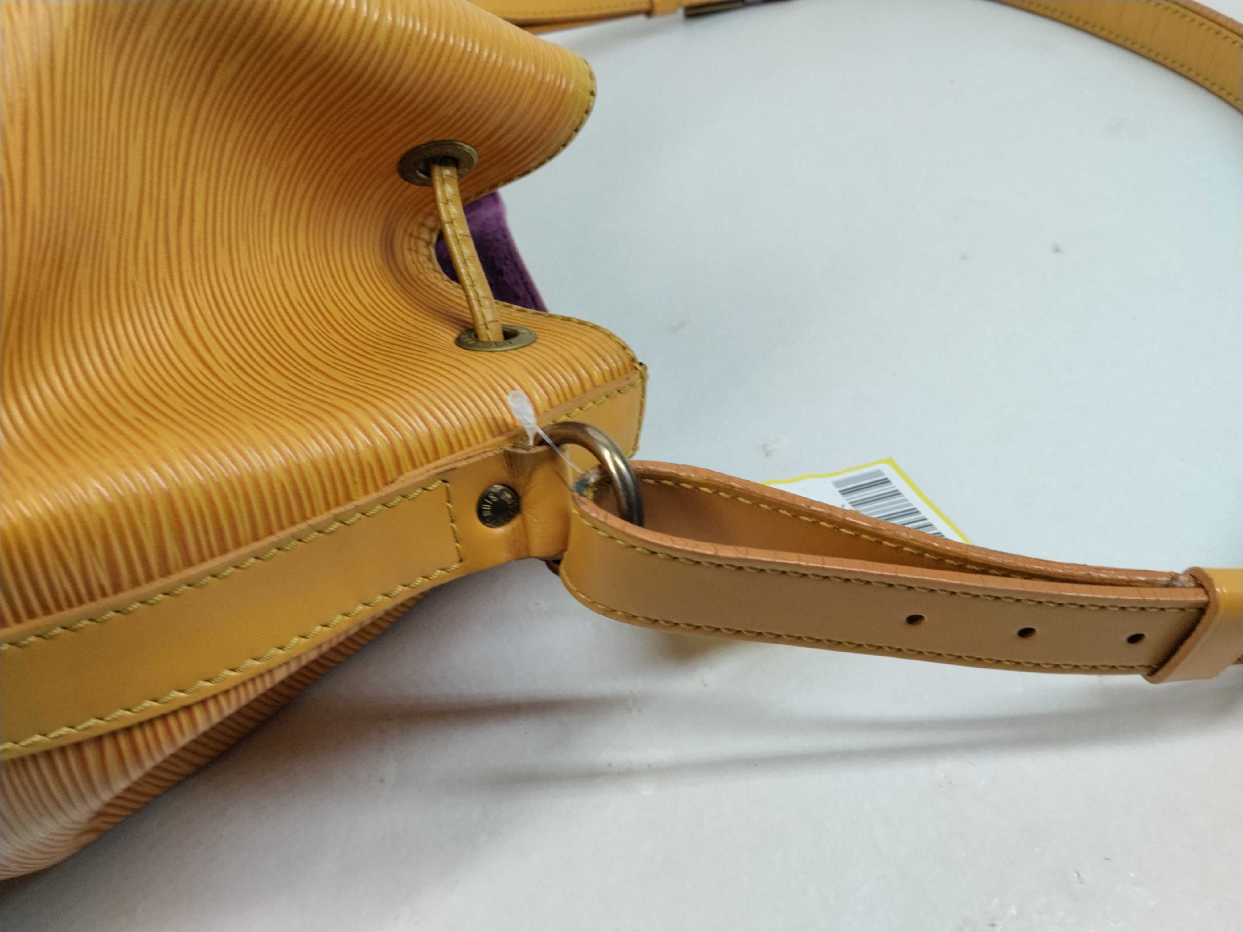Epi Noé Shoulder Bag — view 8