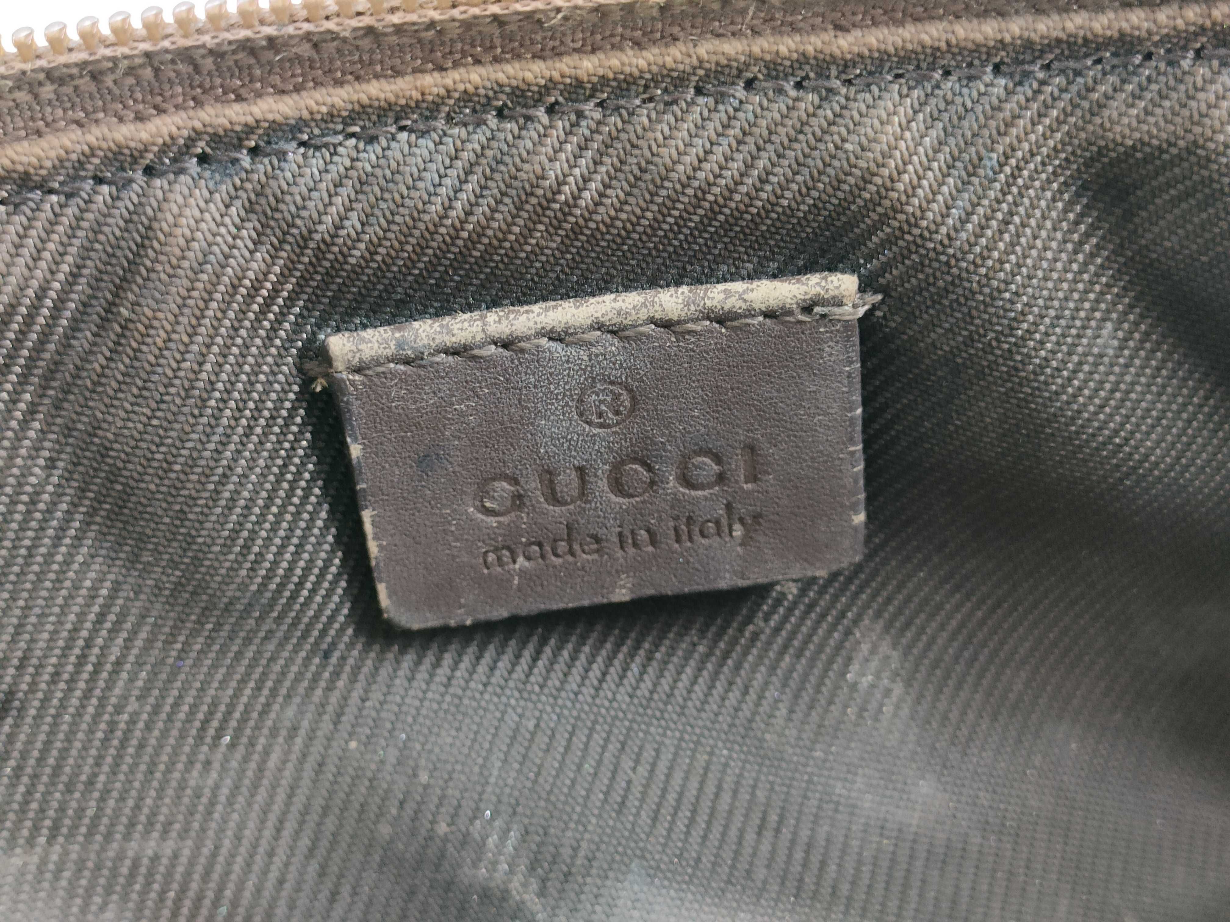 GG Canvas Gucci Supreme Canvas Accessory Pouch Handbag — view 10