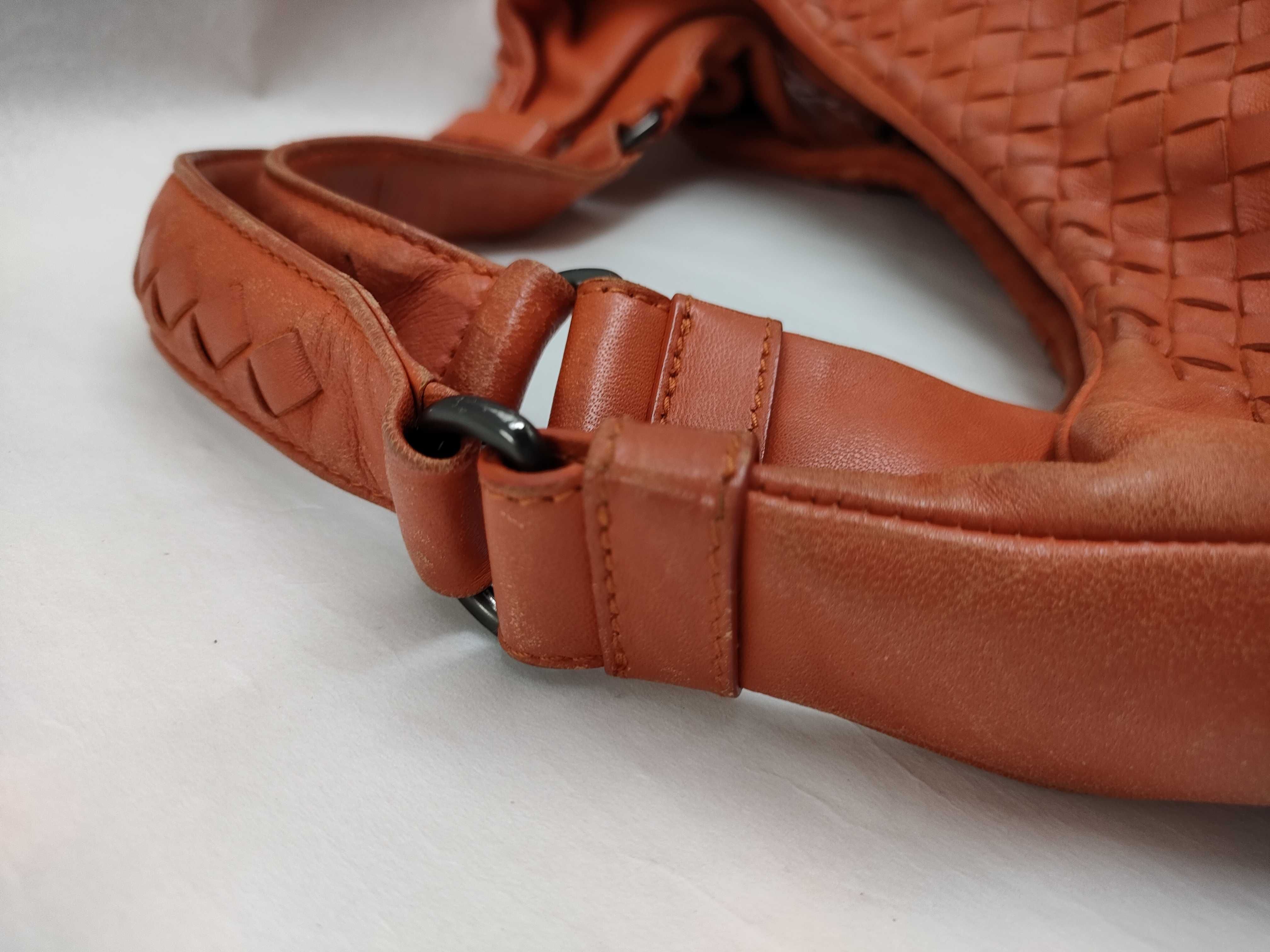 Intrecciato Medium Campana Orange Handbag — view 5