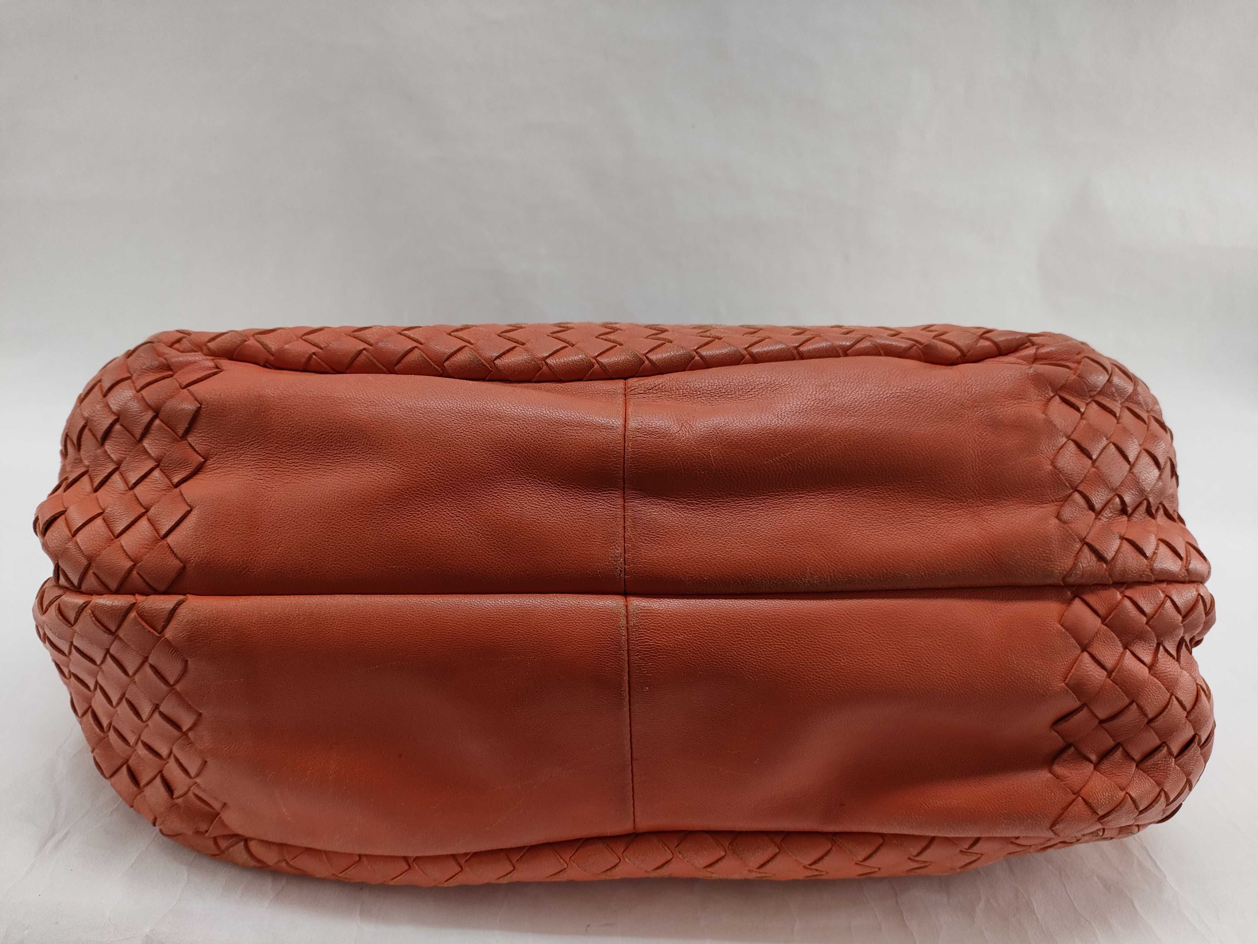 Intrecciato Medium Campana Orange Handbag — view 7