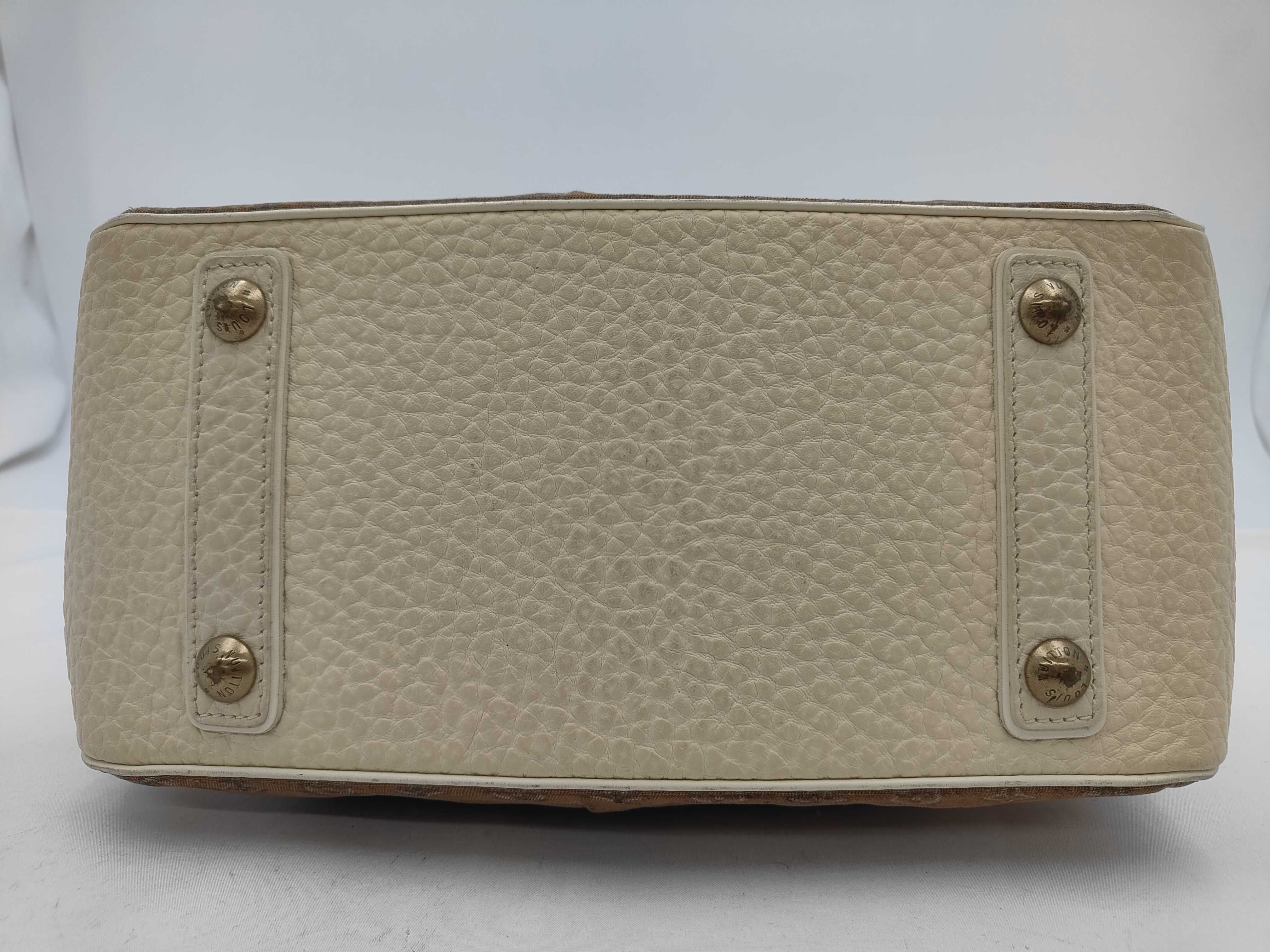 Monogram Mini Lin Trapeze PM M40059 Handbag — view 6