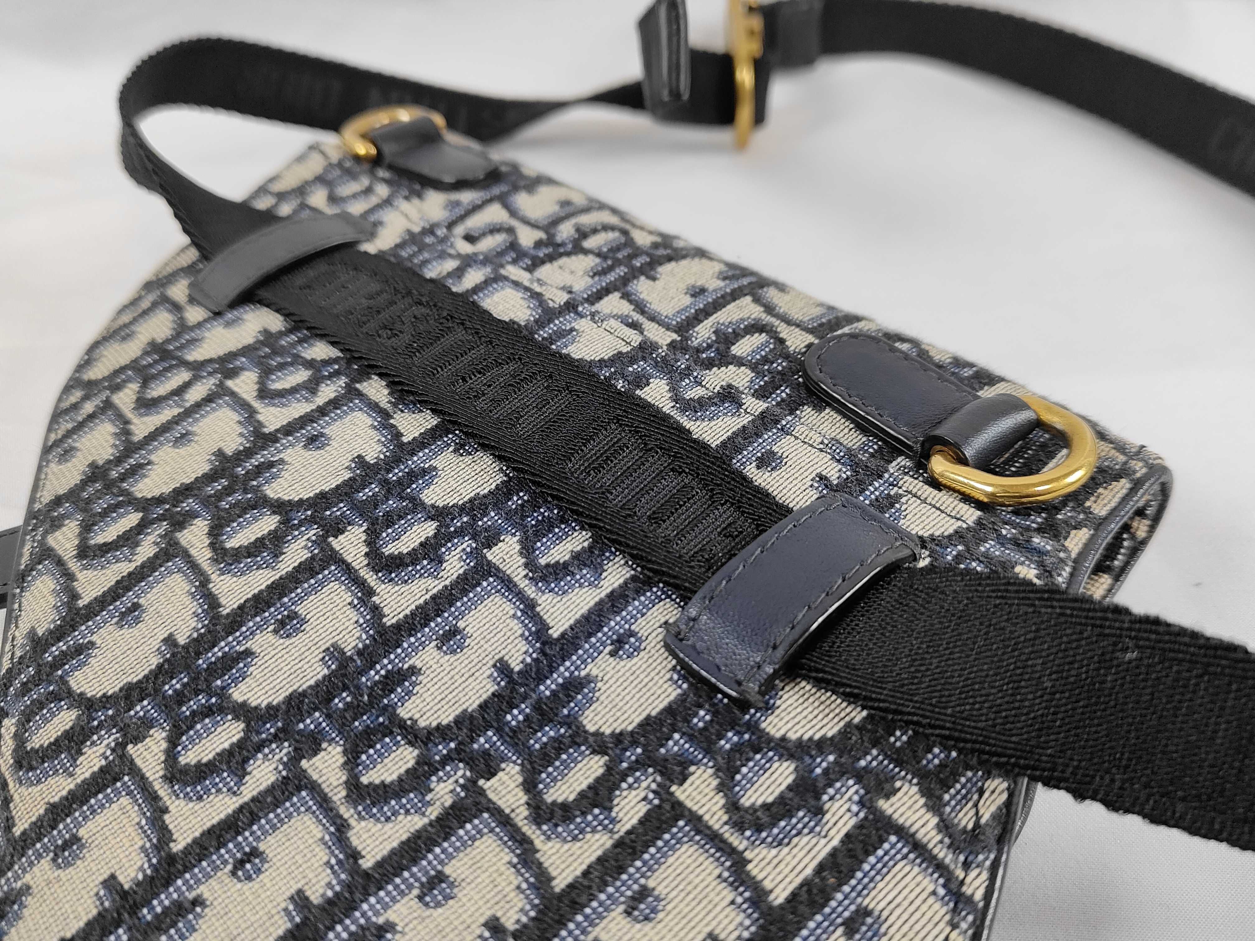 Oblique Saddle Bum Bag Shoulder Bag — view 12