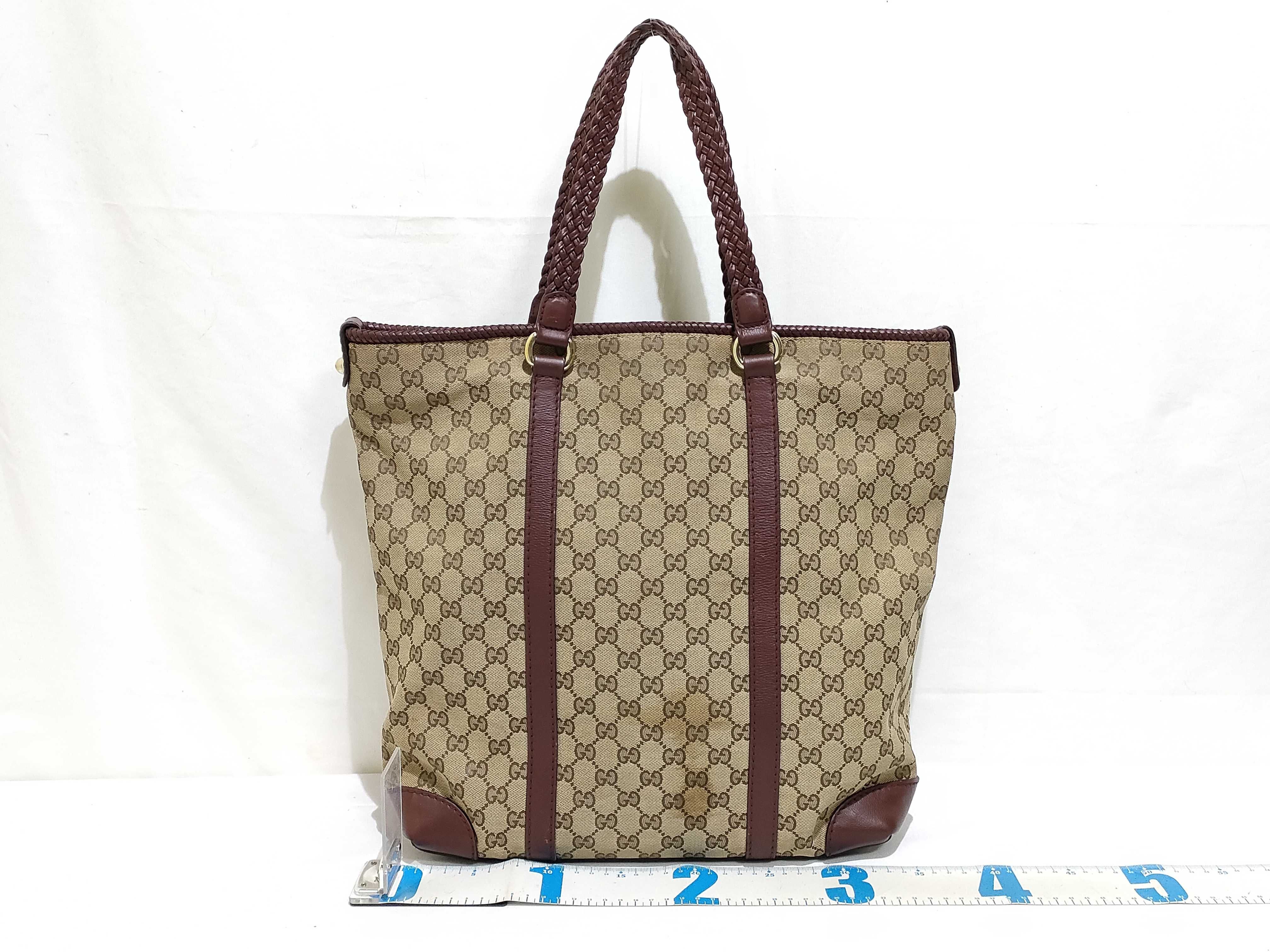 GG Canvas Gucci Tote Bag — view 2