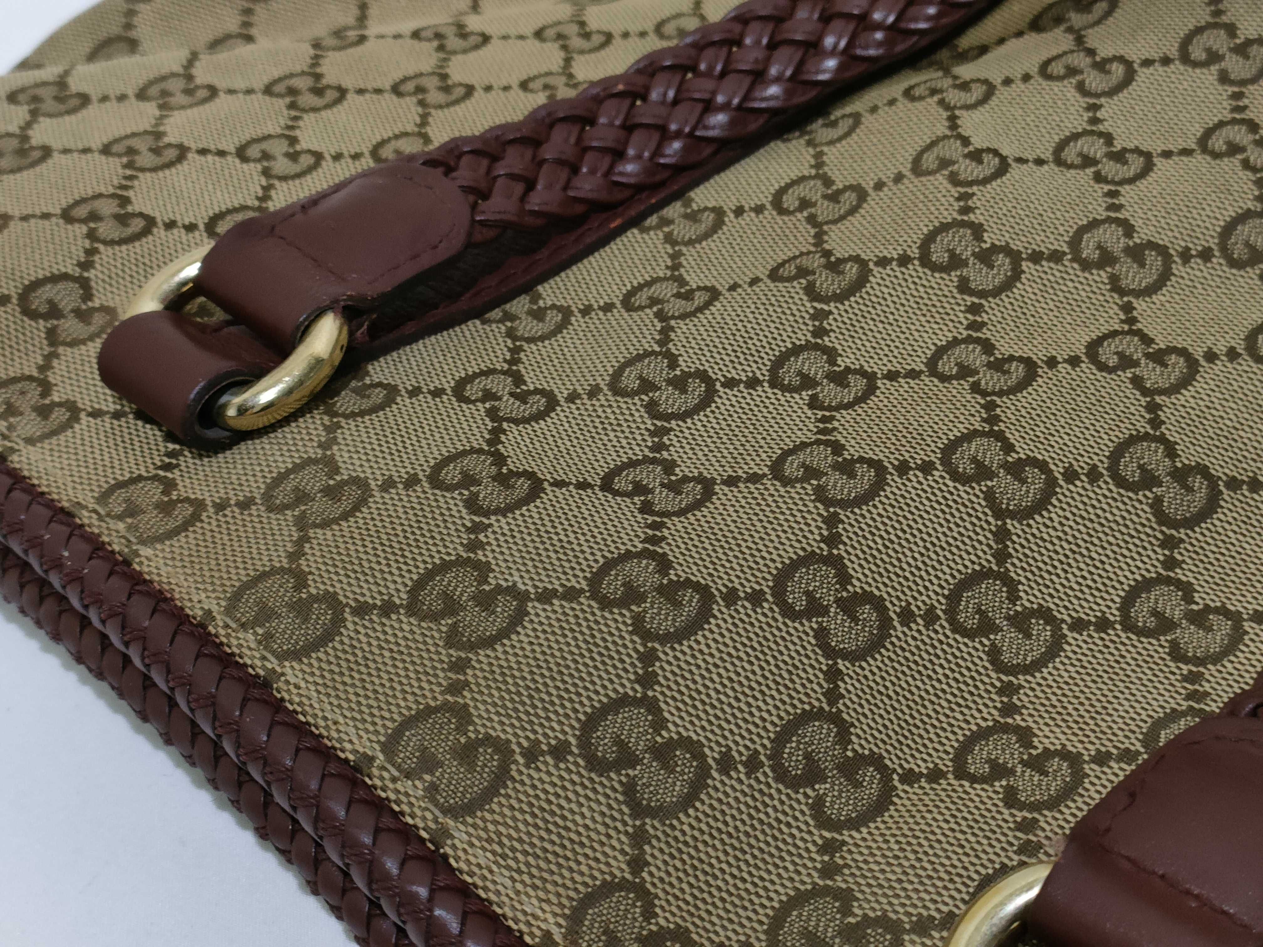 GG Canvas Gucci Tote Bag — view 14