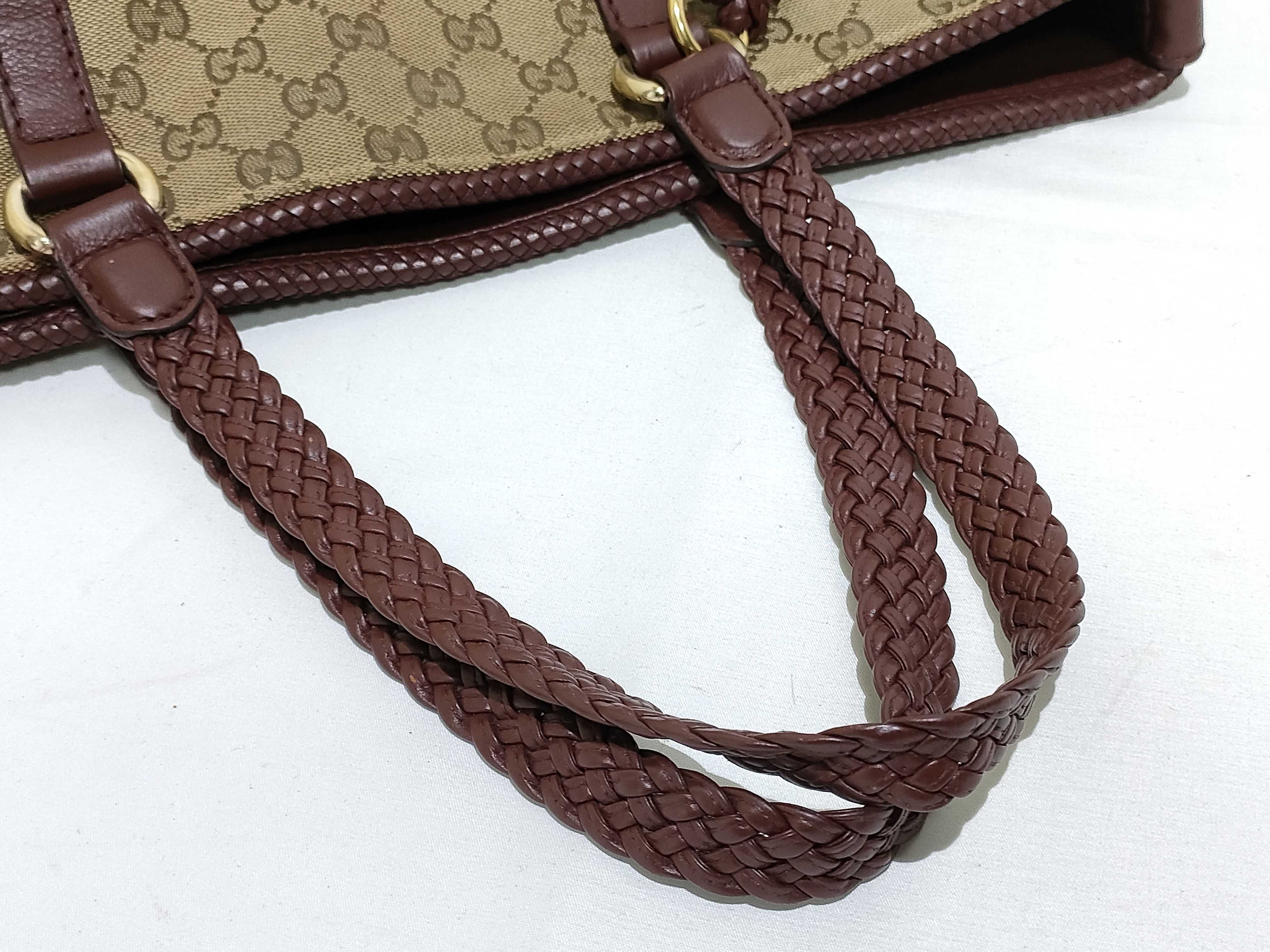 GG Canvas Gucci Tote Bag — view 3