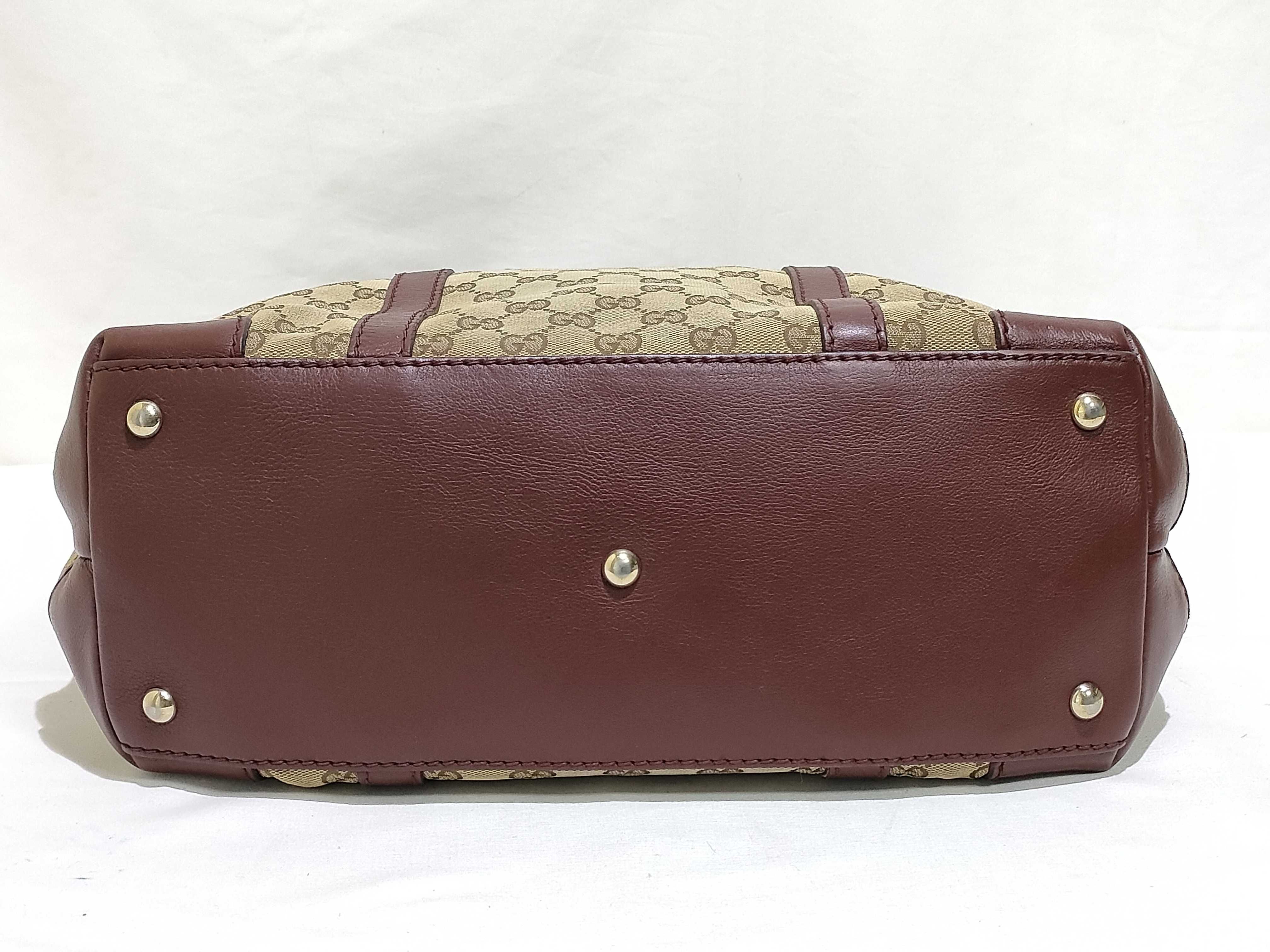 GG Canvas Gucci Tote Bag — view 7