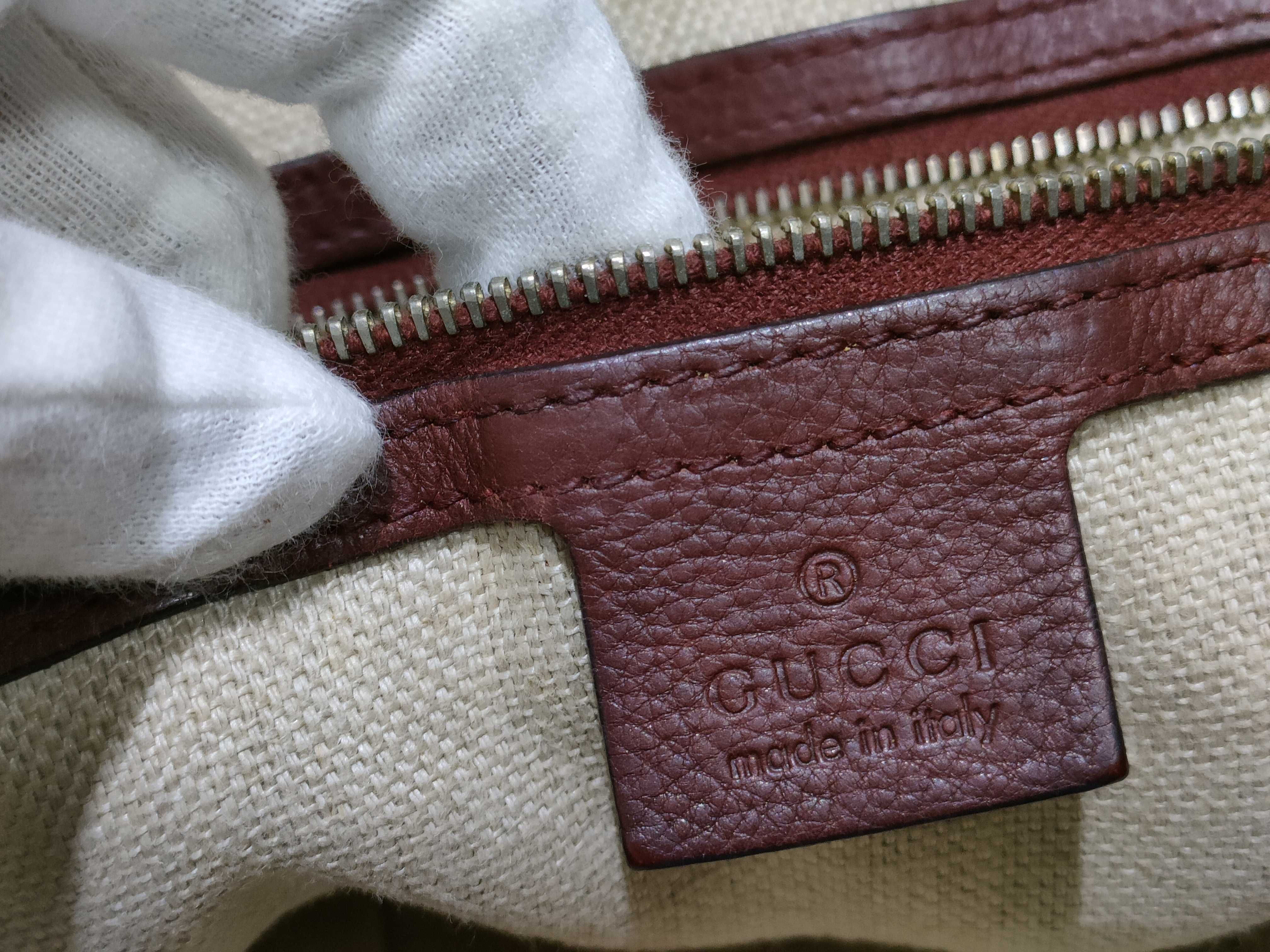 GG Canvas Gucci Tote Bag — view 10