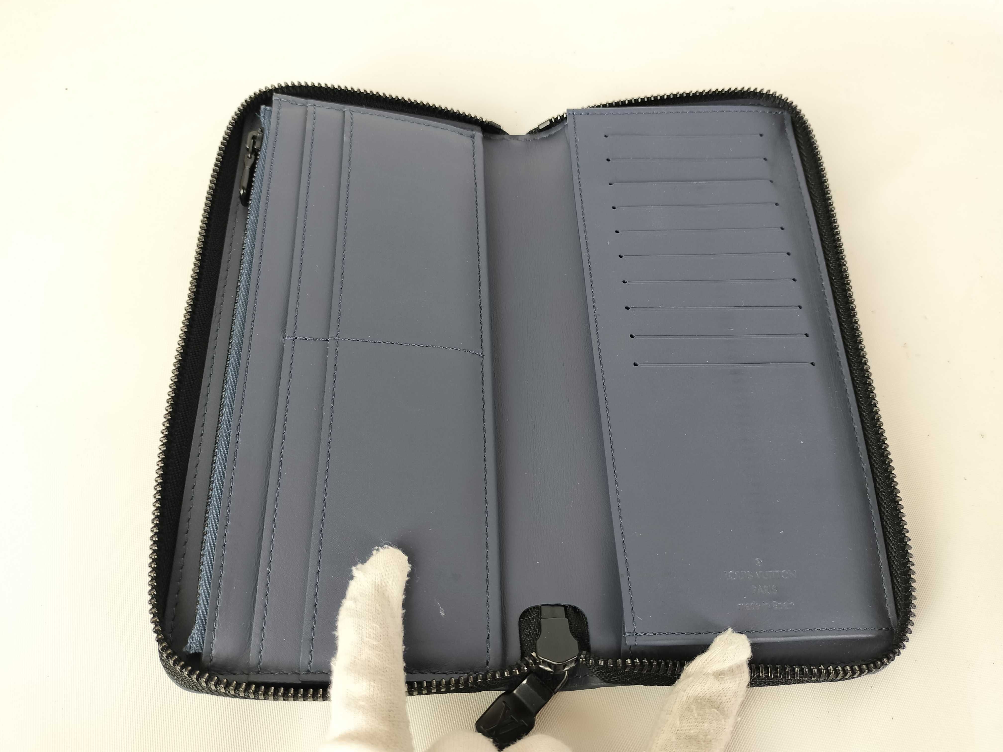 Monogram M80423 Monogram Shadow Zippy Wallet Vertical — view 7