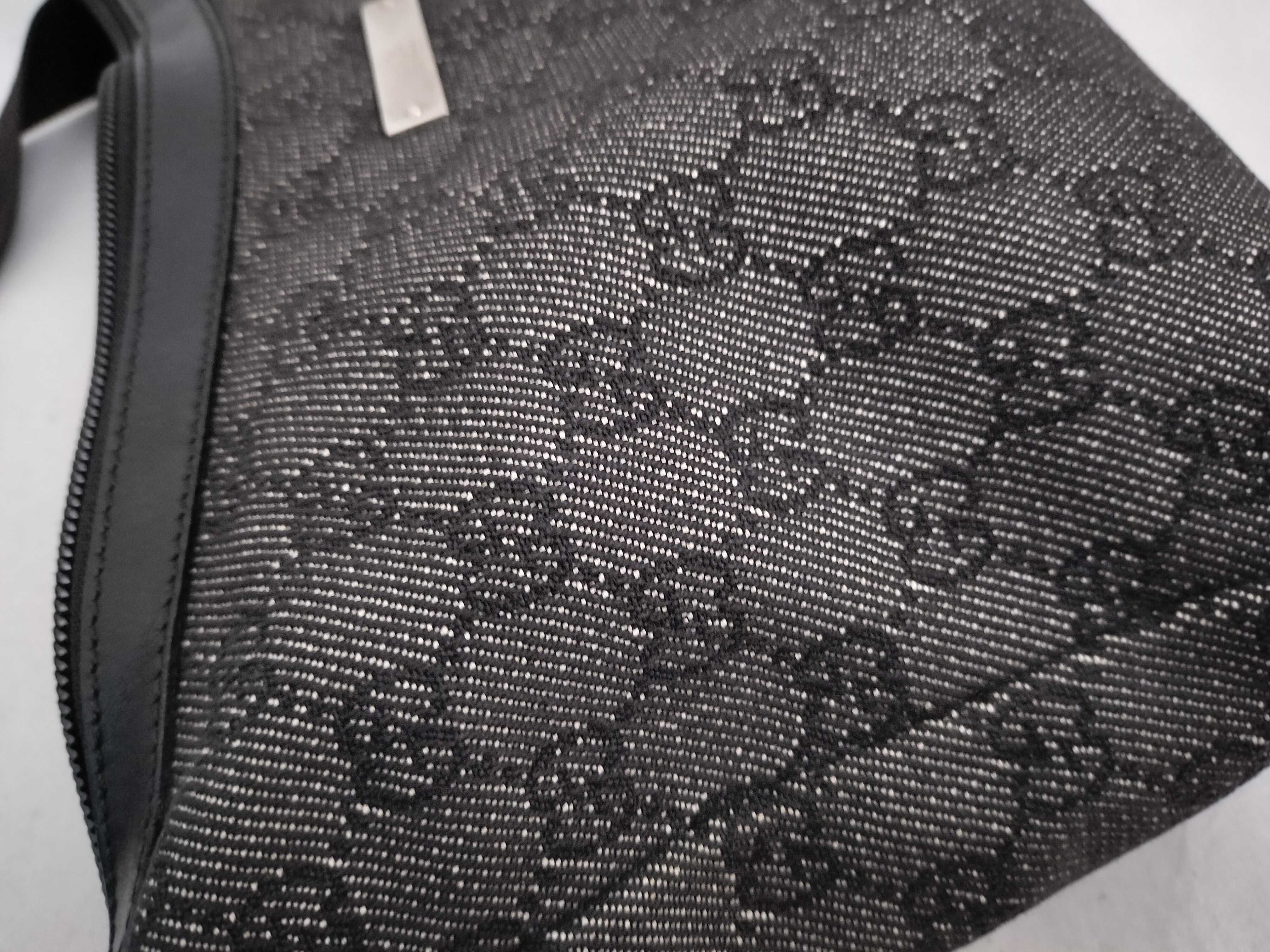 GG Canvas Shoulder Bag (Black) — view 13