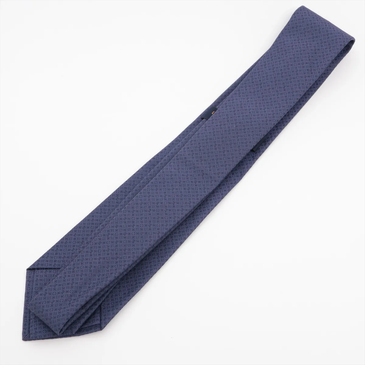M76273 MR0230 Tie, Silk, Navy, — view 2