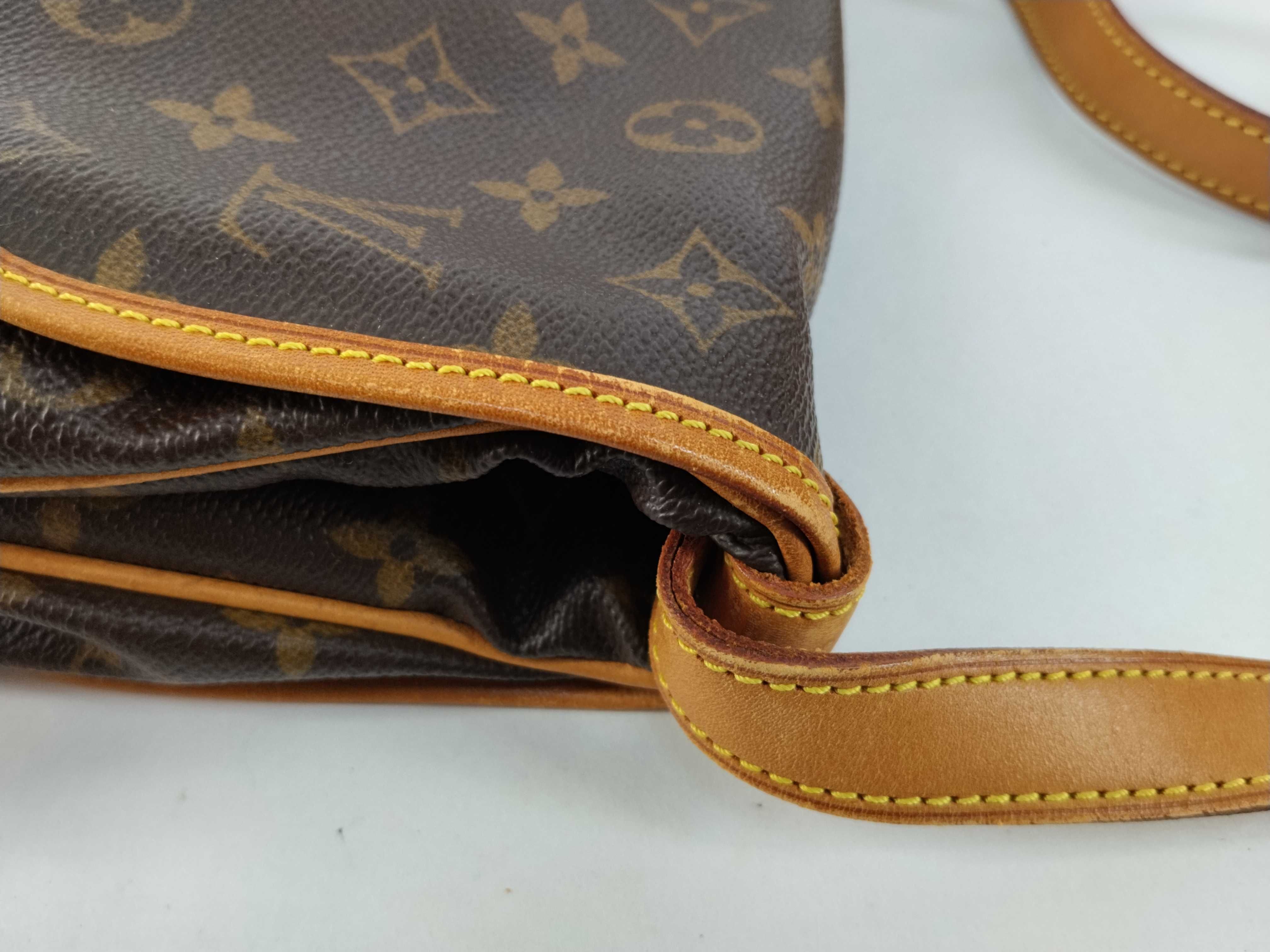 Monogram Saumur 30 Shoulder Bag — view 5