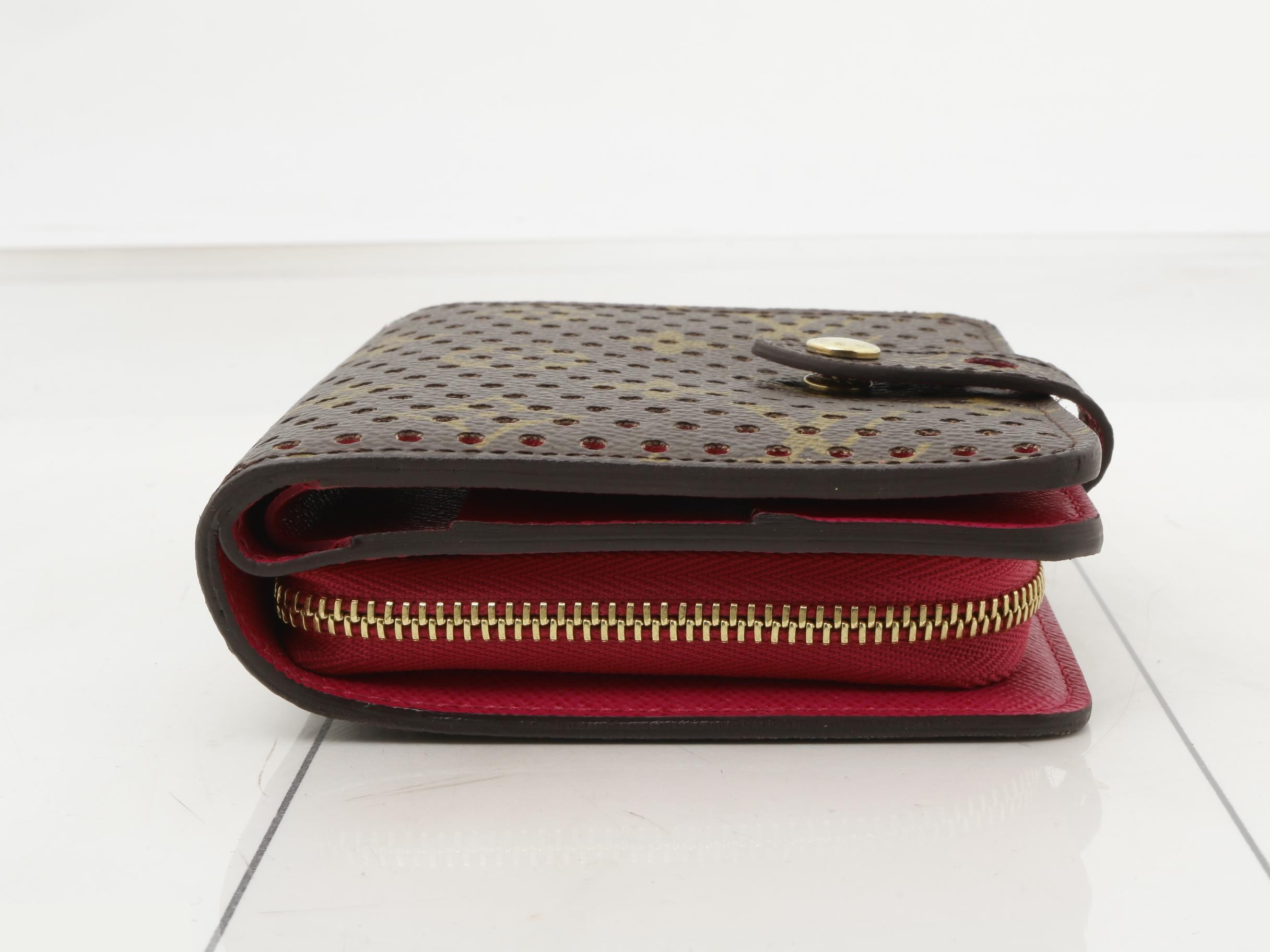 Compact Zip Perfo (stored item) — view 3