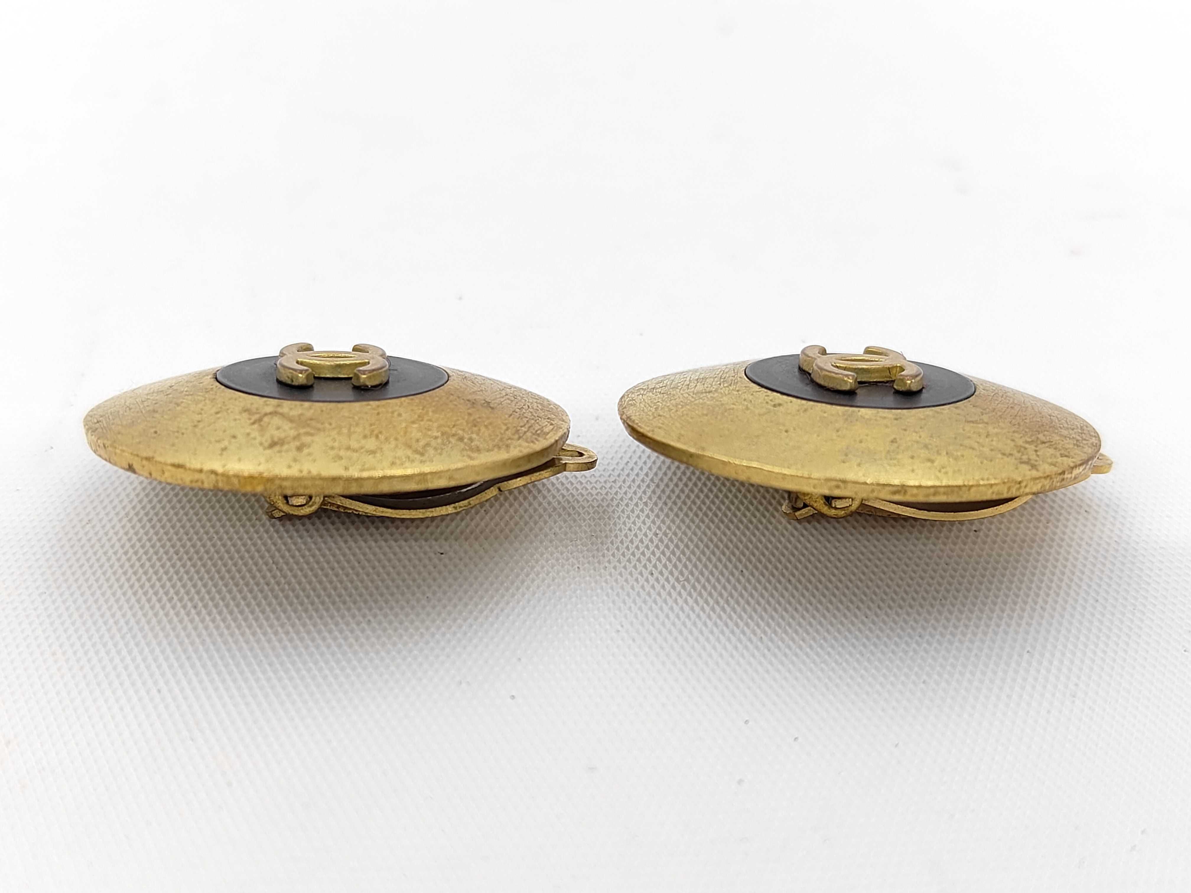 earrings, Coco Mark circle, gold earrings — view 3