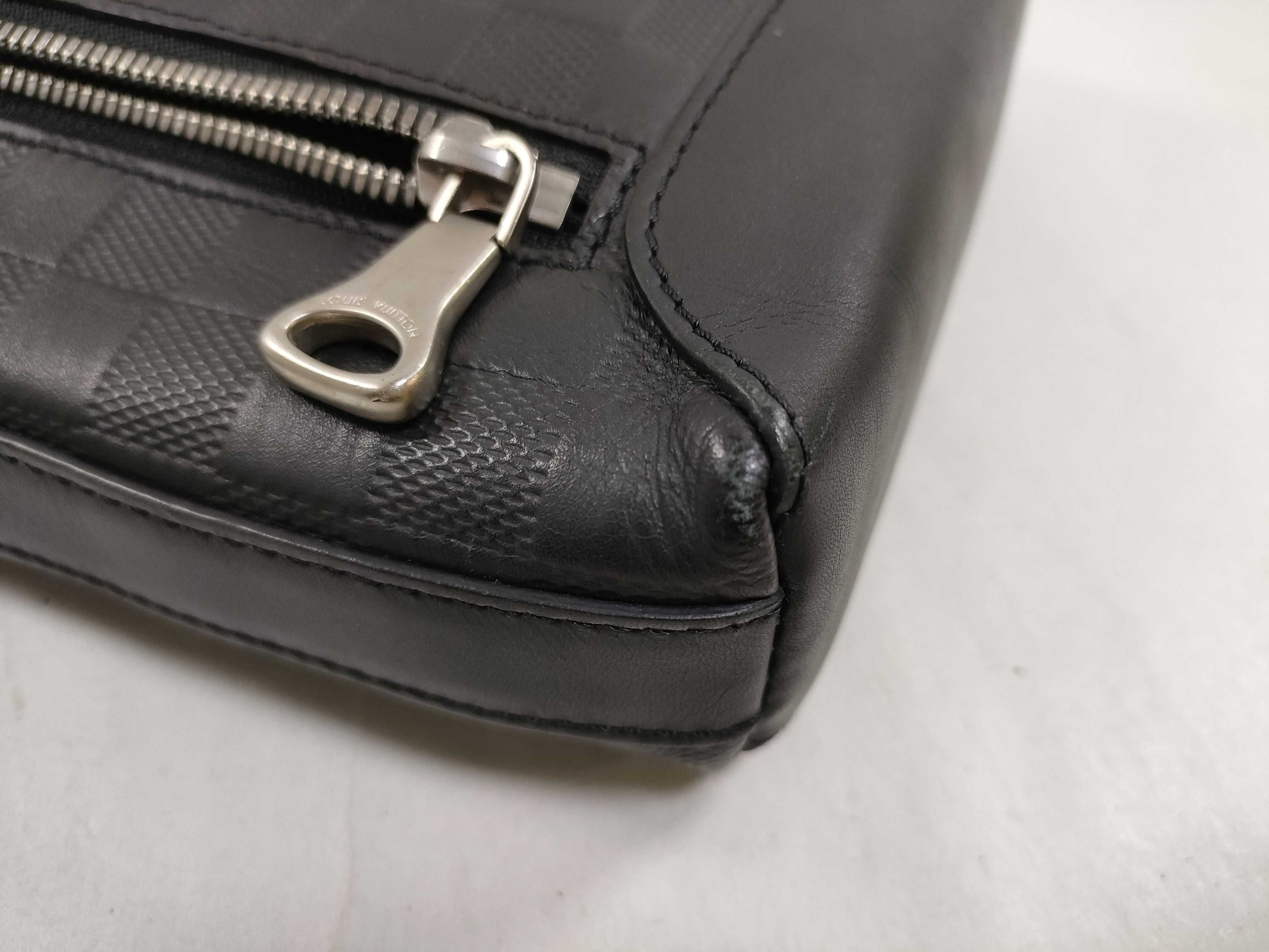 Damier Infini PH- Discovery Messenger Bag BB Black Canvas Shoulder Bag — view 8
