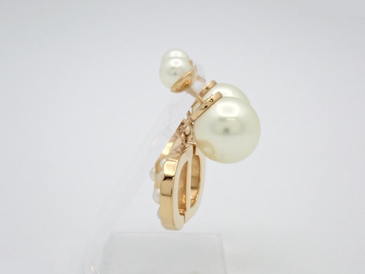 Gold earrings — view 3