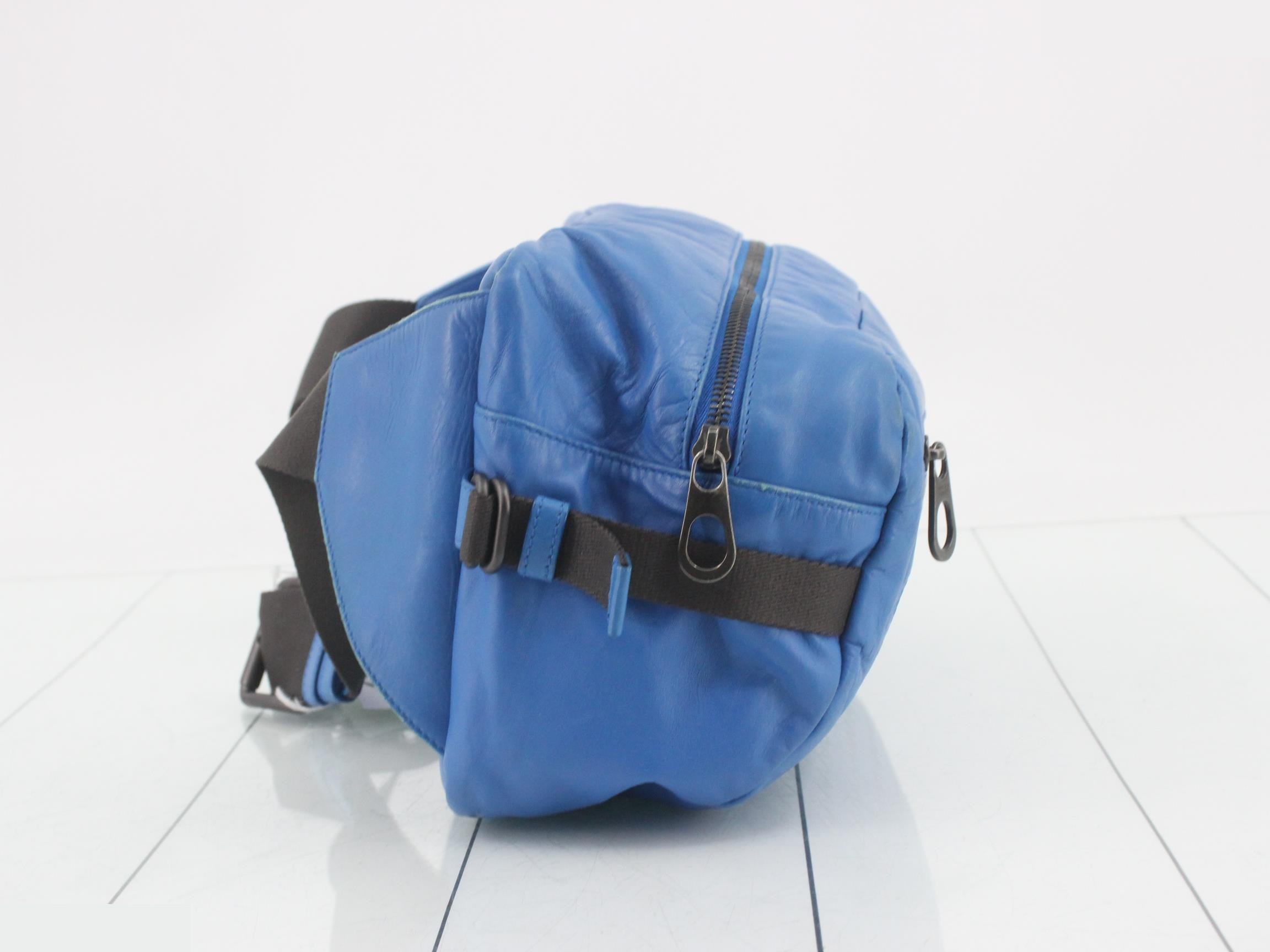 Intrecciato Body Bag — view 4