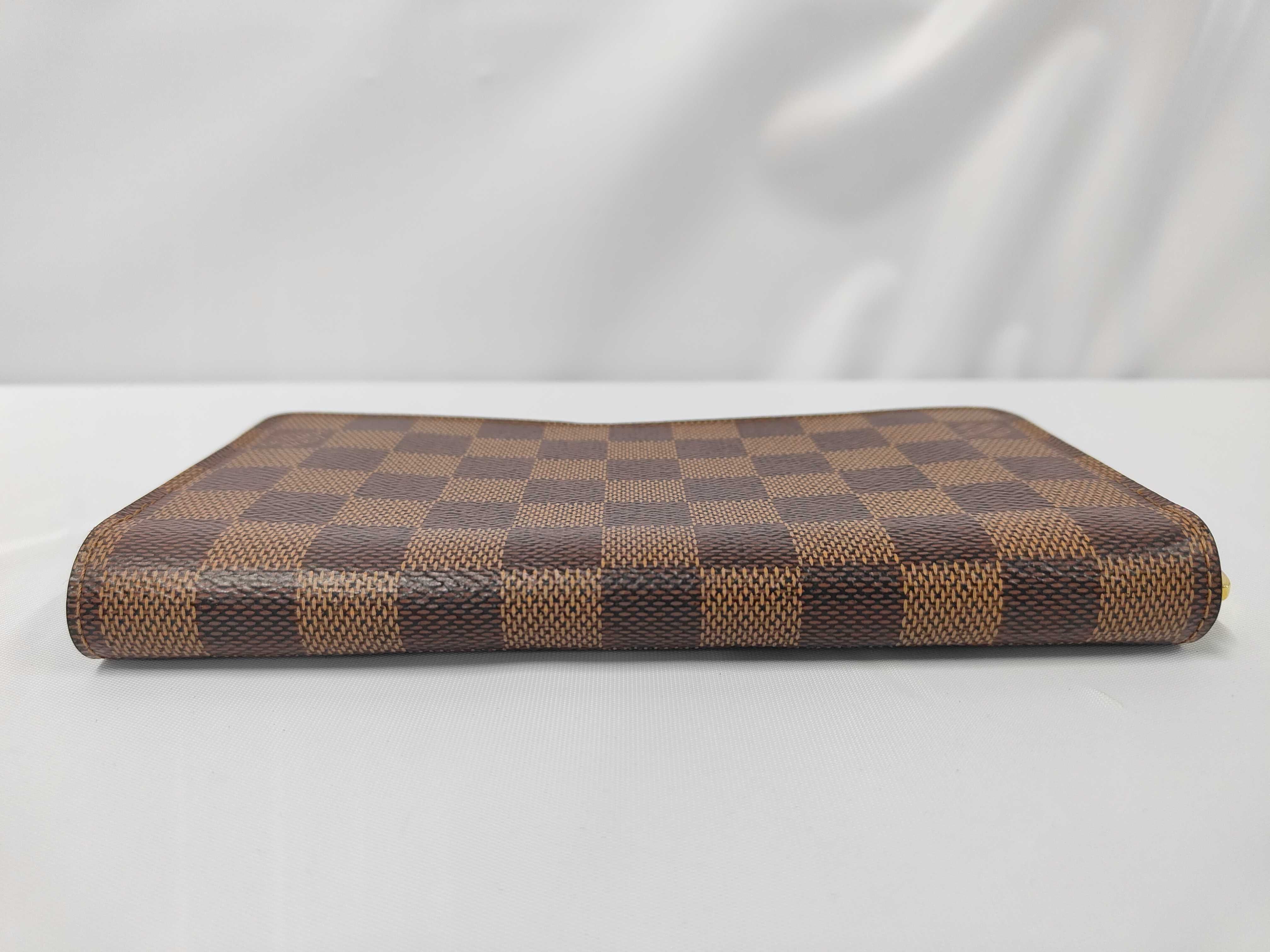 Damier Zippy Wallet — view 4