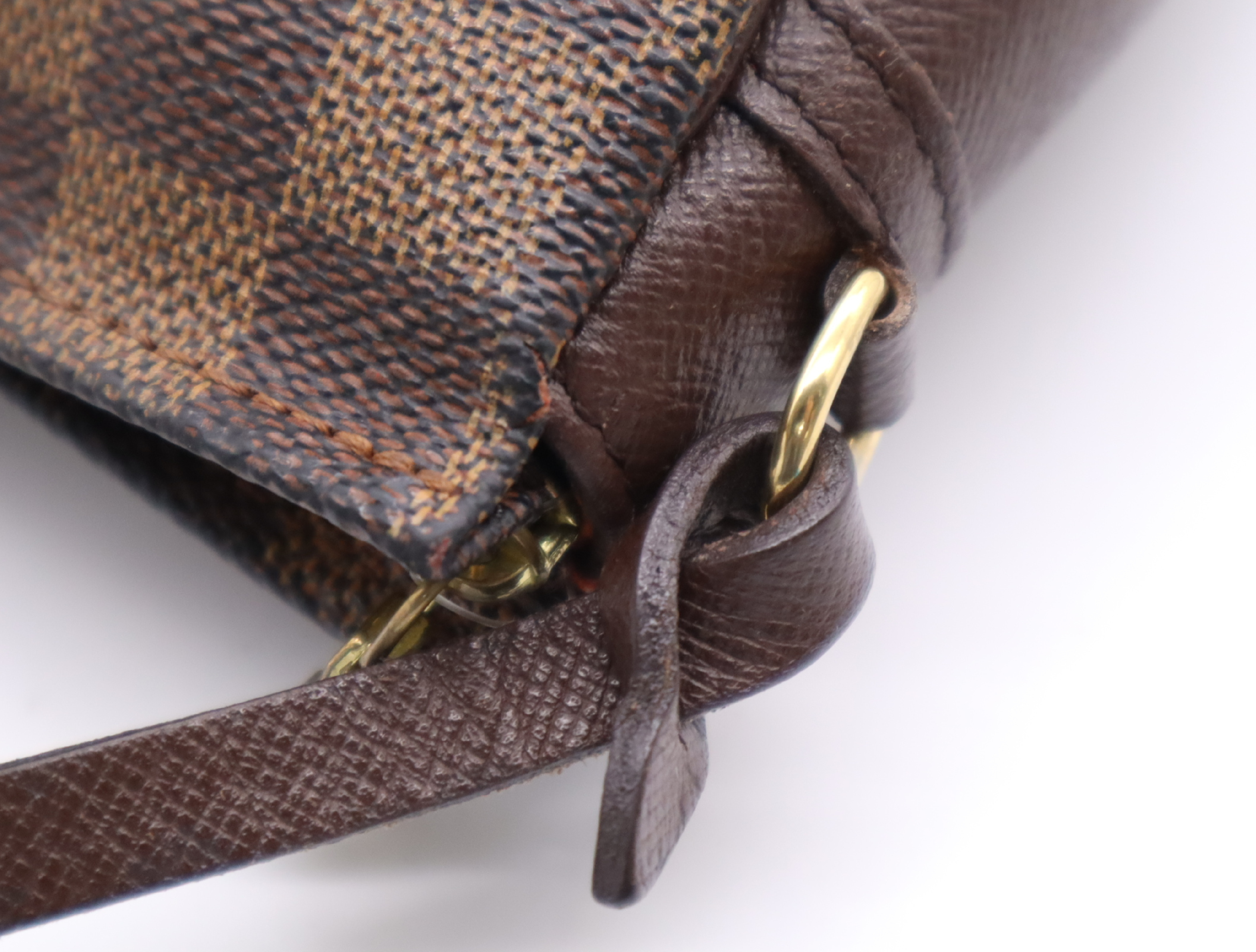 N51982 Damier Trouse Makeup Pouch — view 9