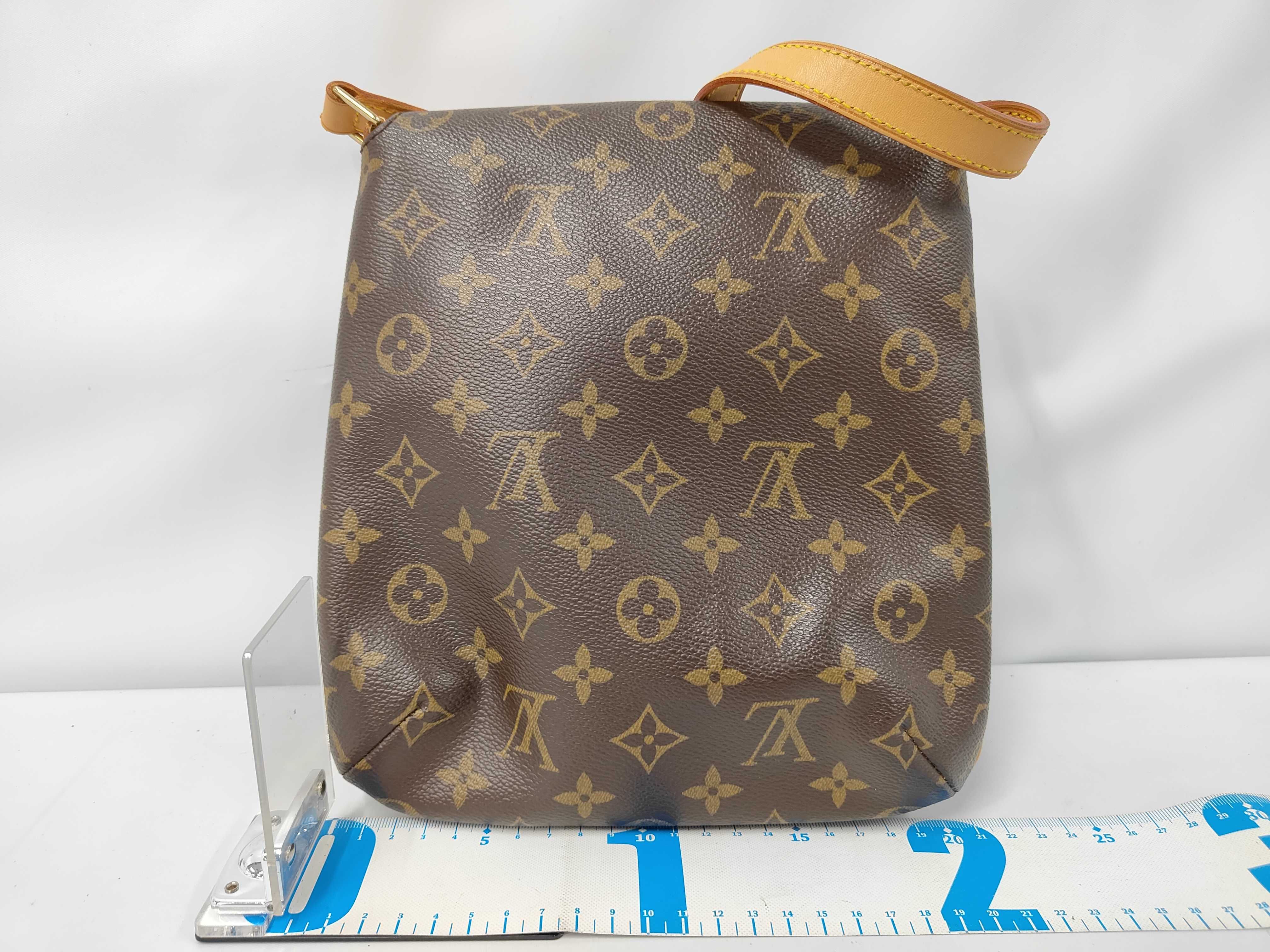 LV Louis Vuitton Monogram Musette Salsa Shoulder Bag — view 2