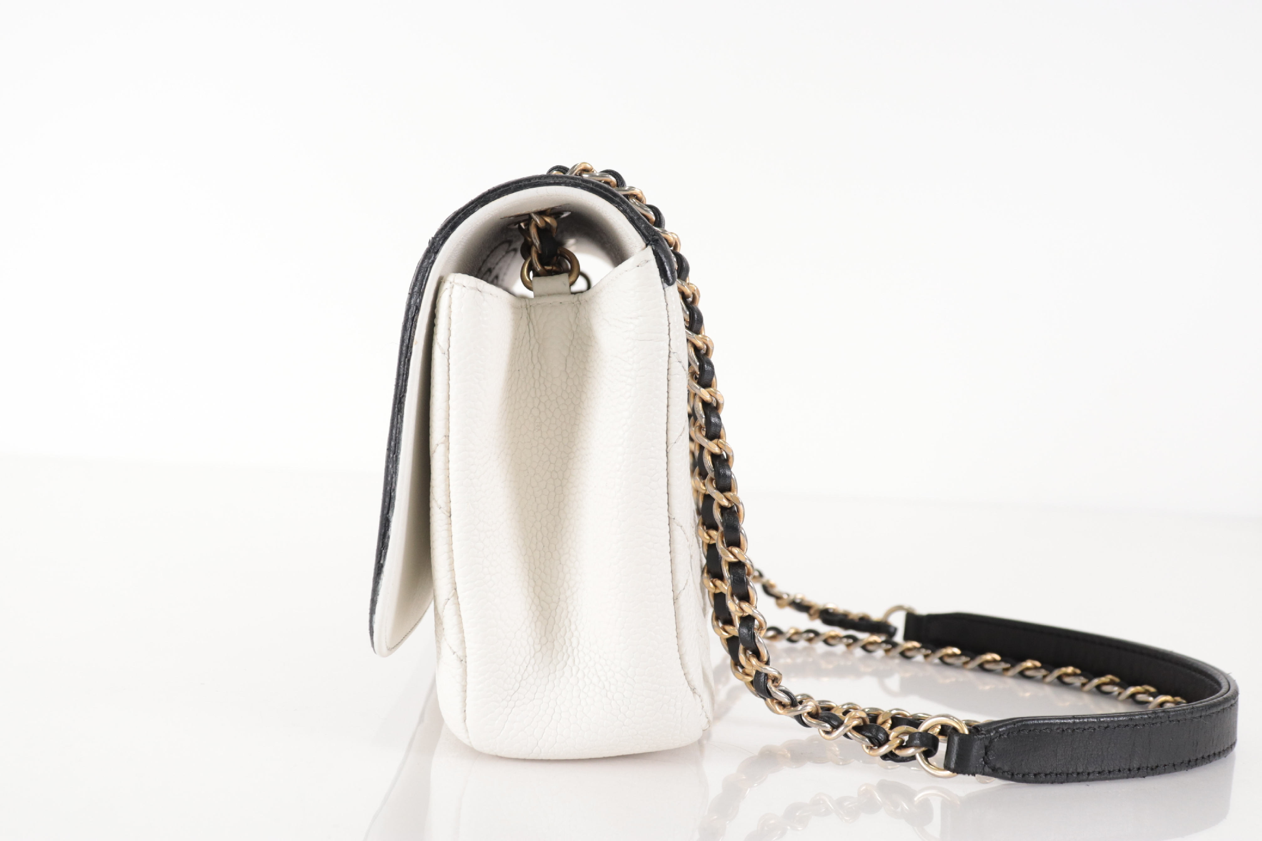 CC Filigree Caviar Chain Shoulder Bag, White/Black, Serial Number 26 — view 5