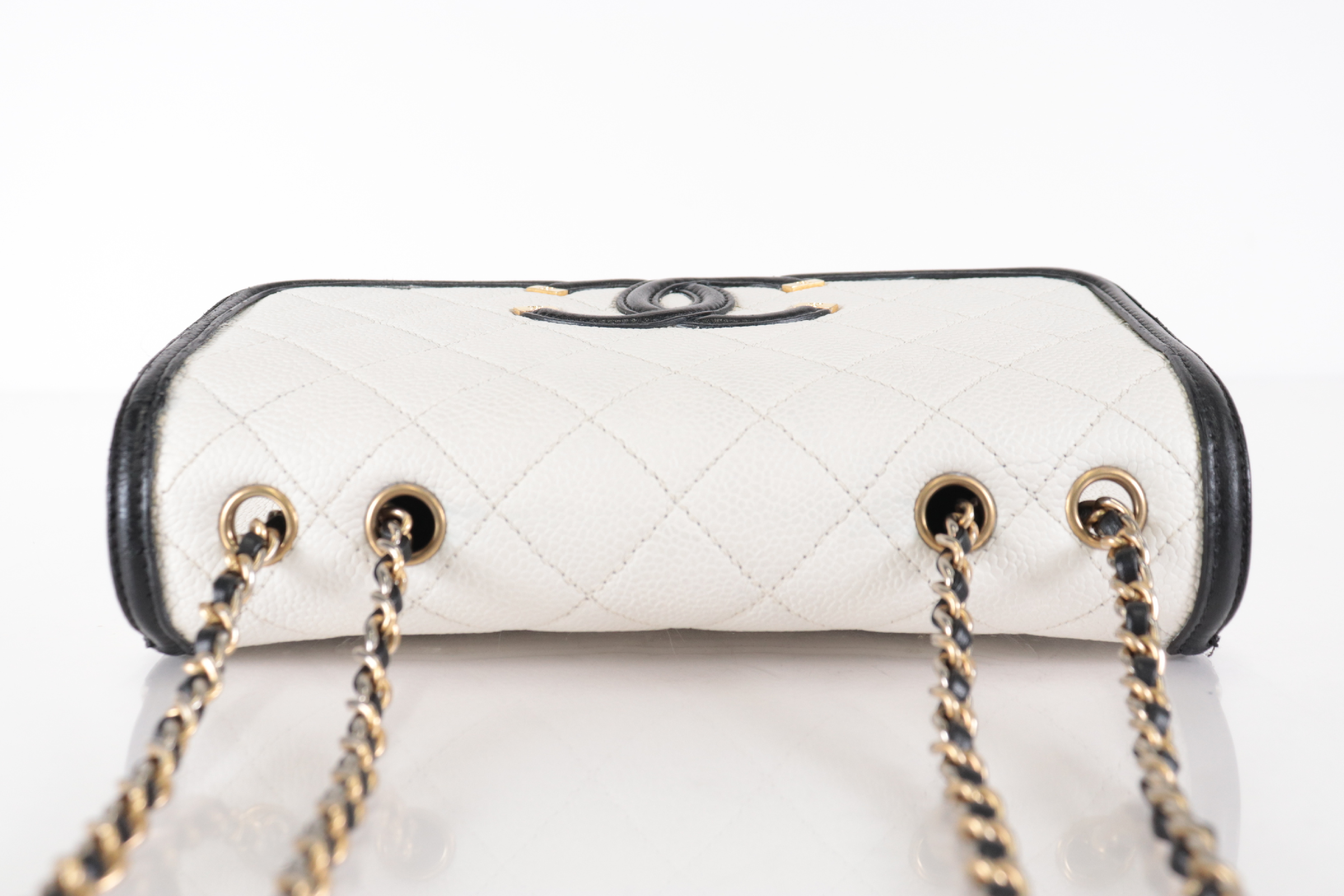 CC Filigree Caviar Chain Shoulder Bag, White/Black, Serial Number 26 — view 6
