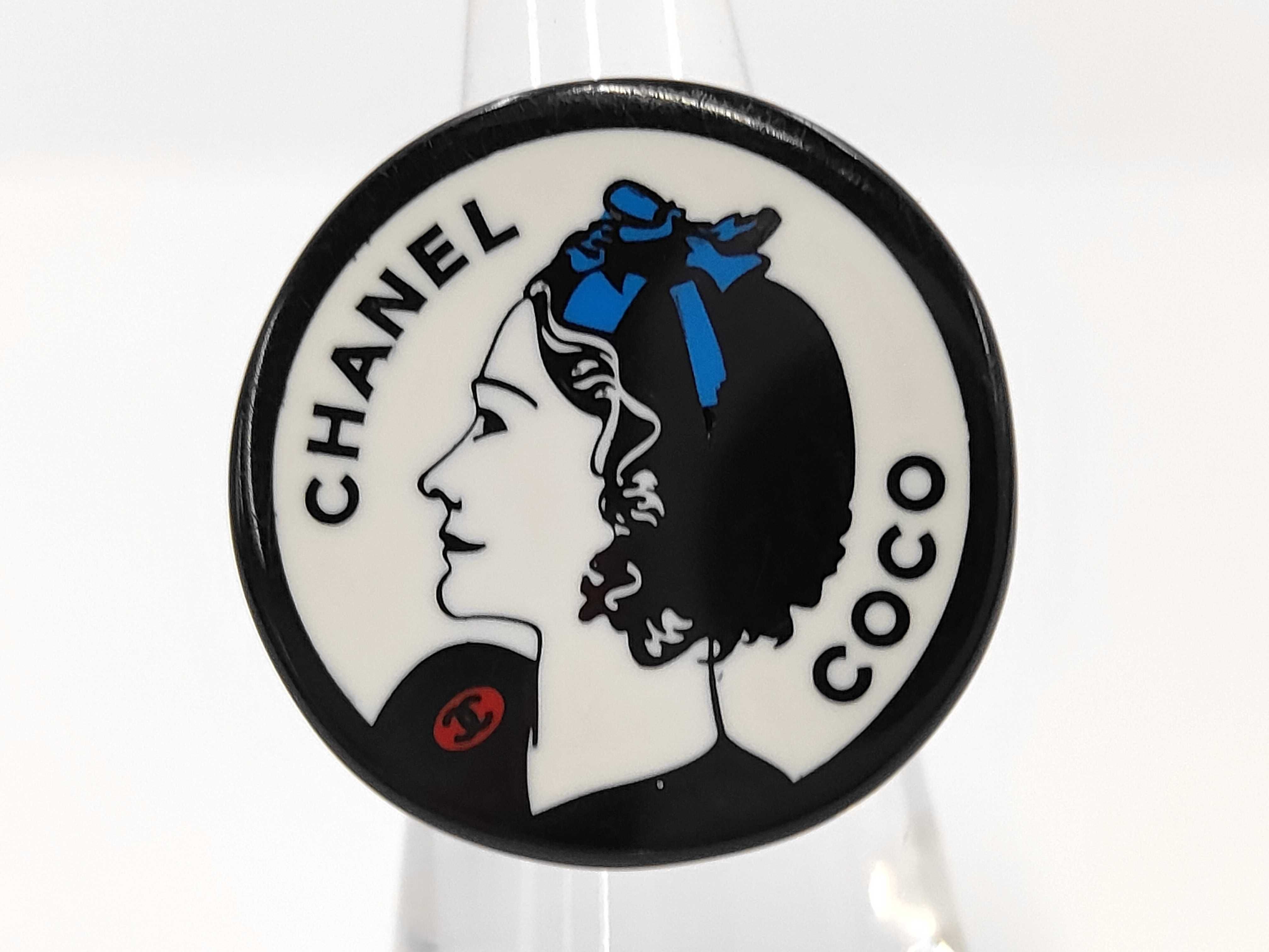 03P Mademoiselle Ring — view 3