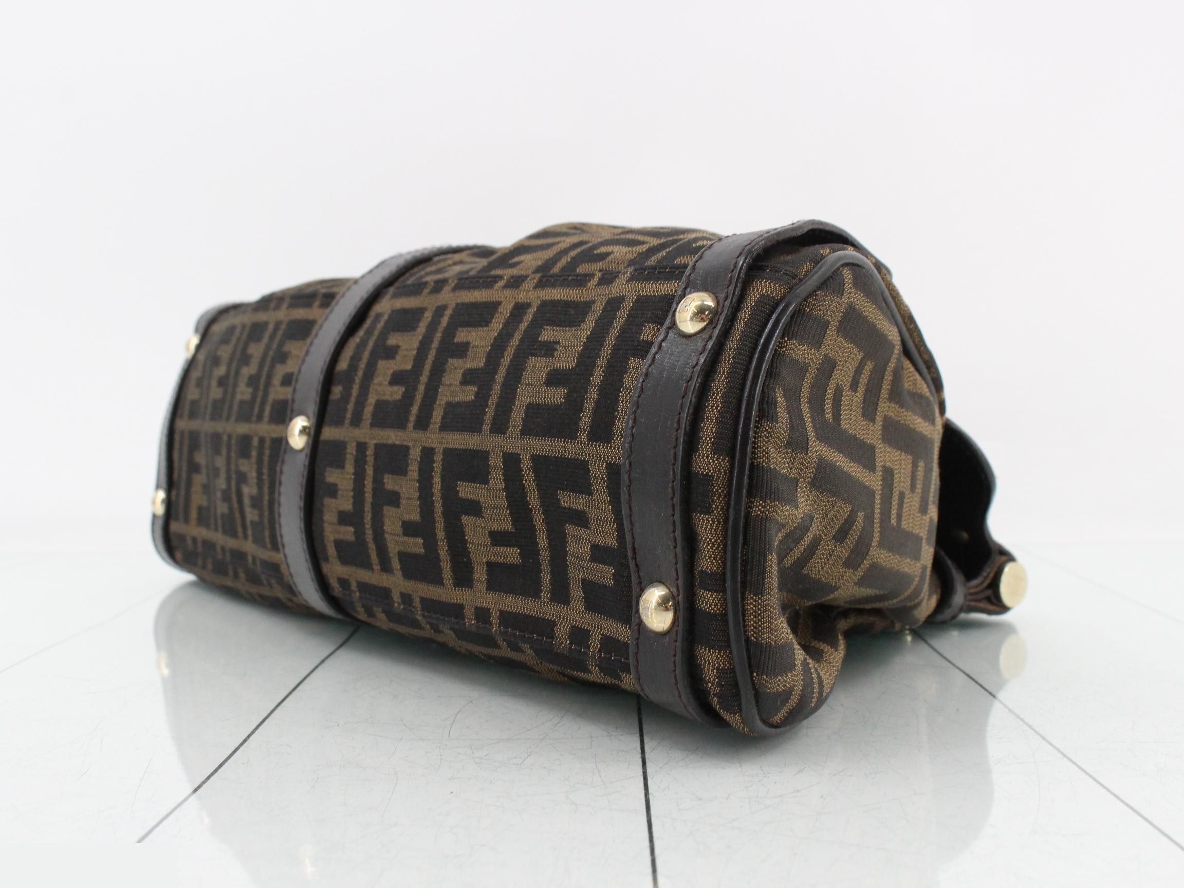 handbag — view 6
