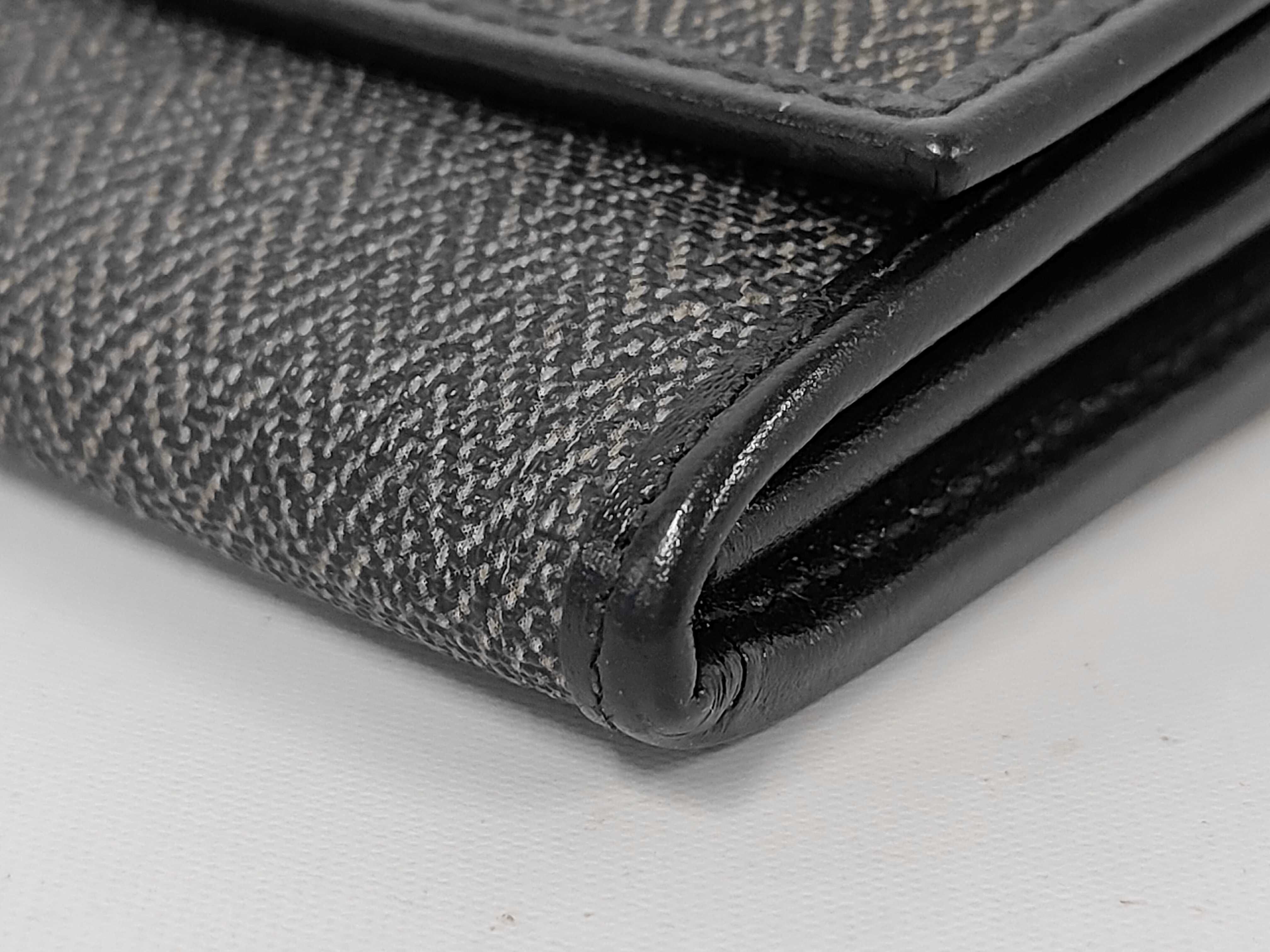 wallet — view 3