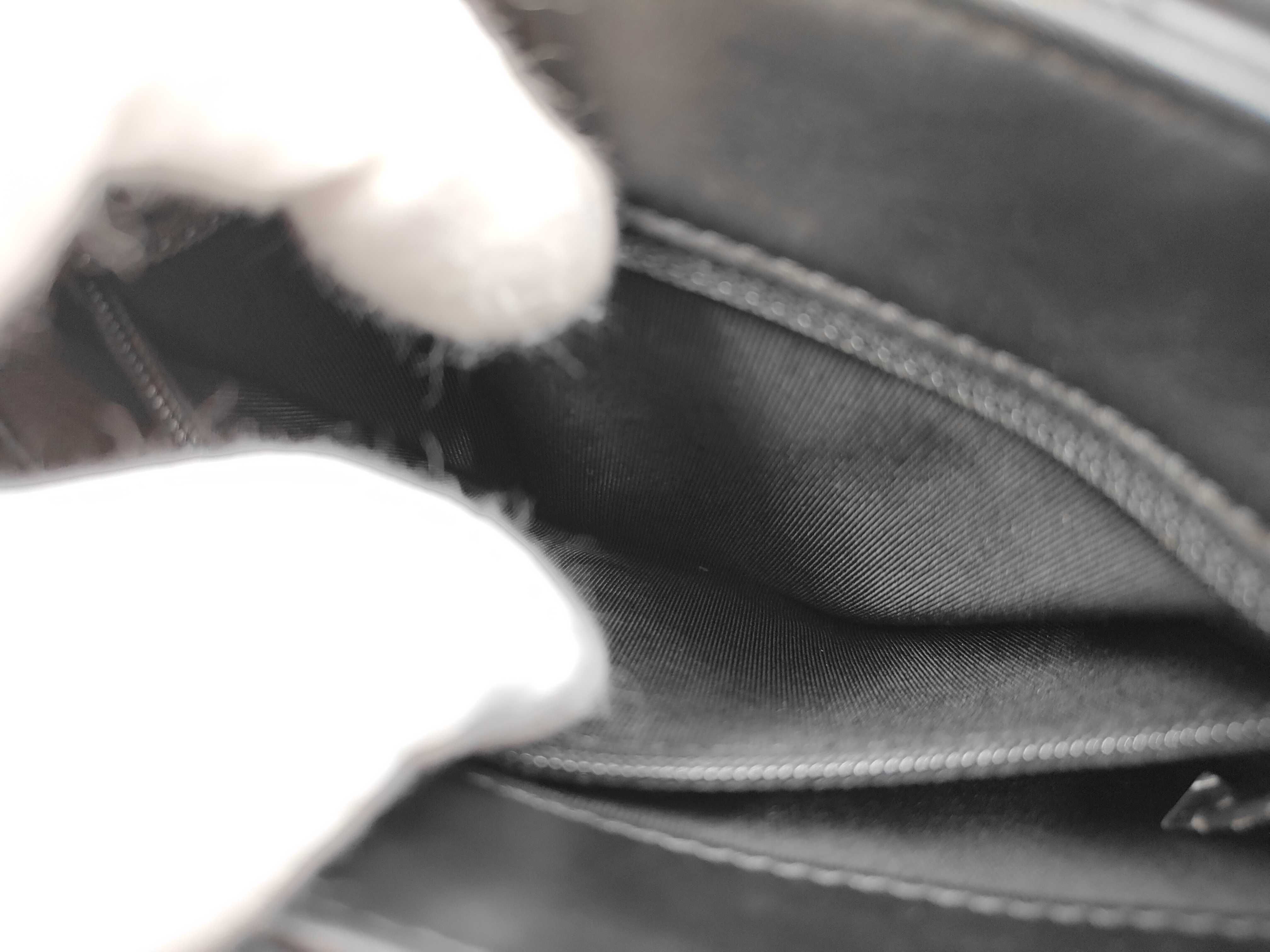 Box Calf Black Shoulder Bag (Serial Number 28) — view 15
