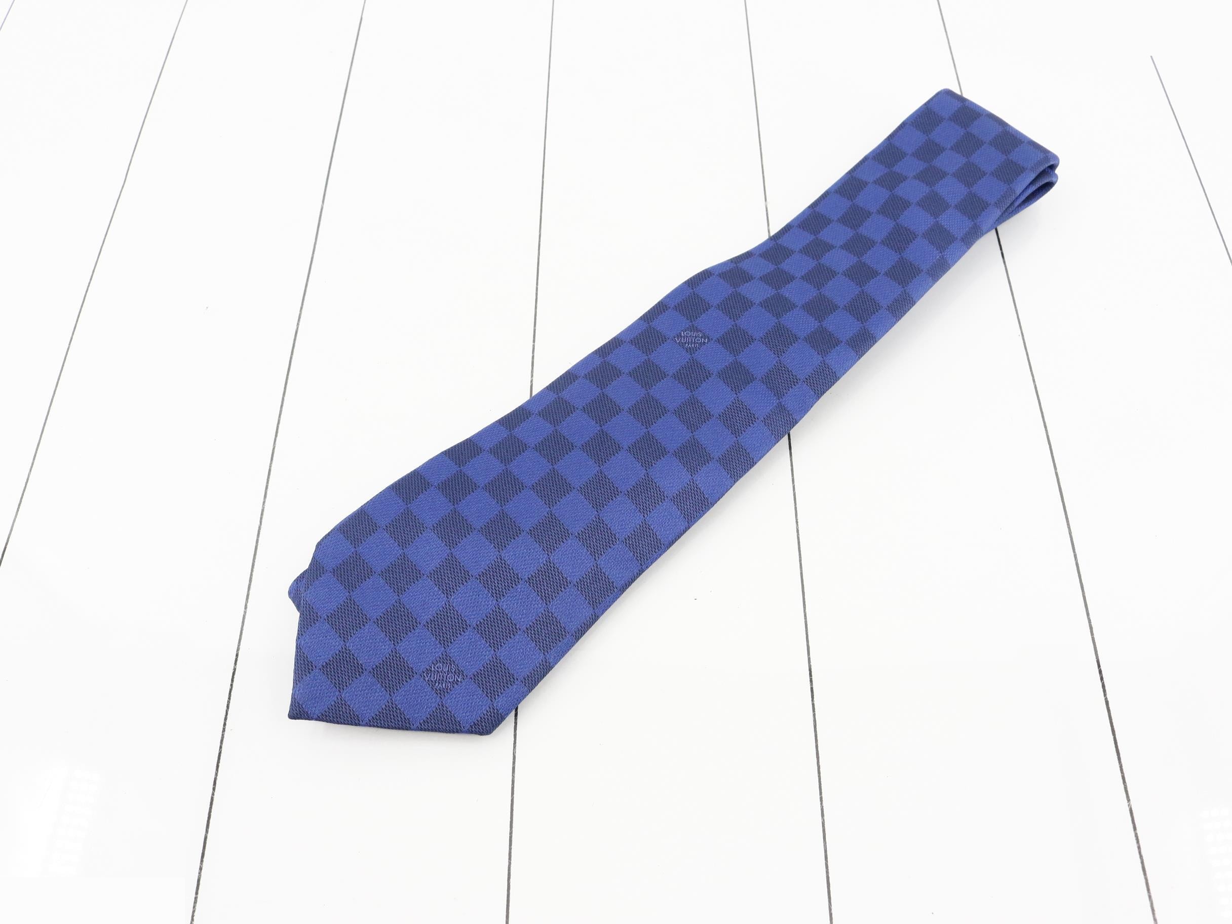 tie