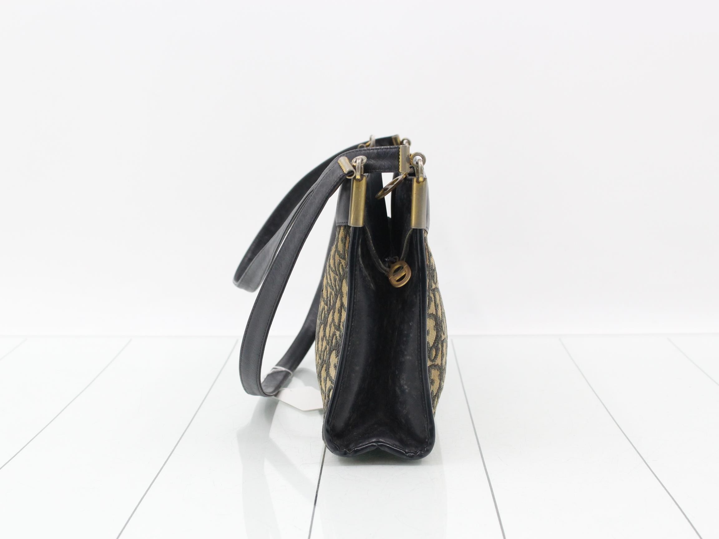 Shoulder bag — view 4