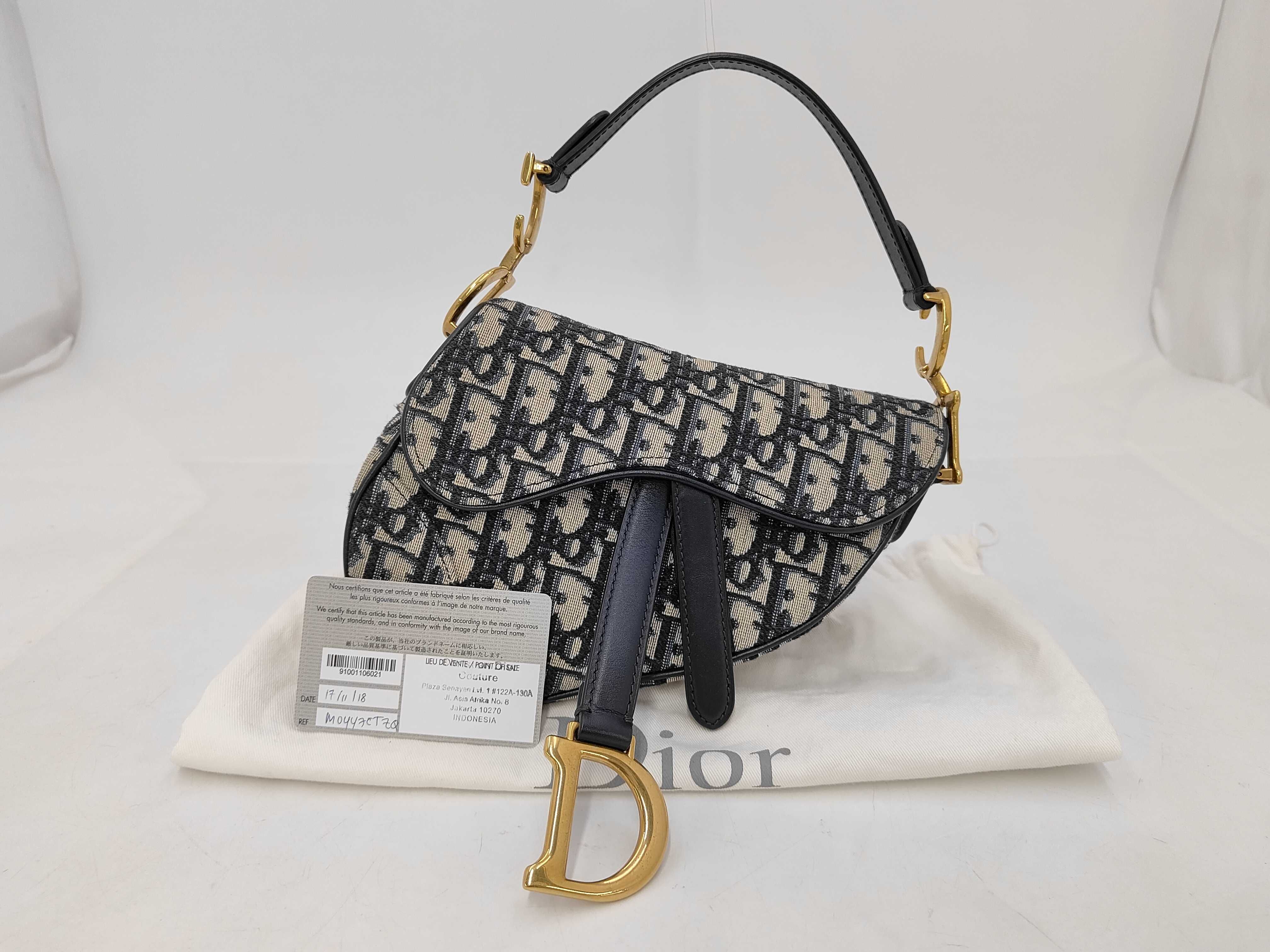 Oblique Saddle Handbag (with authenticity card and dust bag)
