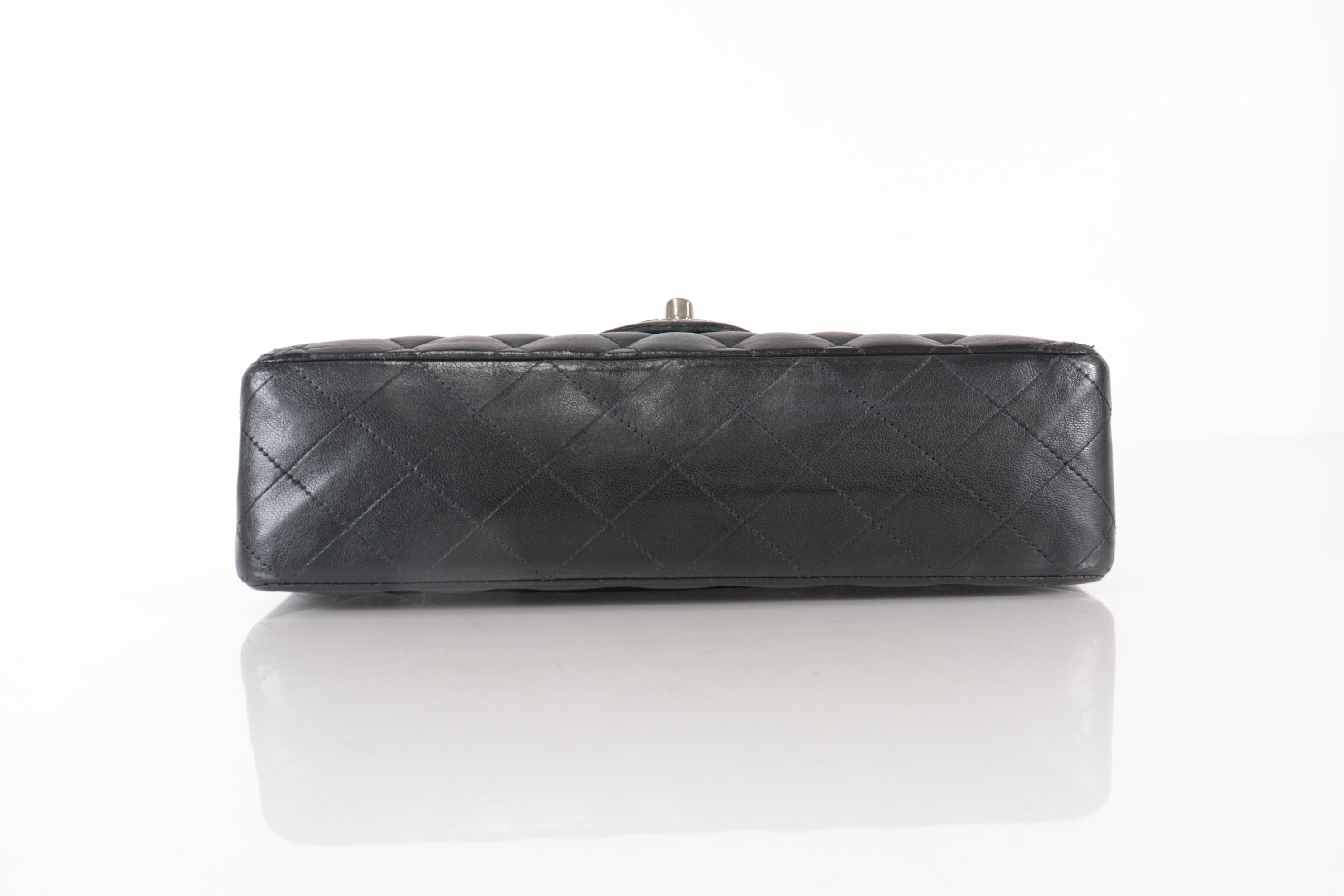 W-Flap 25 Lambskin Chain Shoulder Bag (Serial Number 11) — view 6