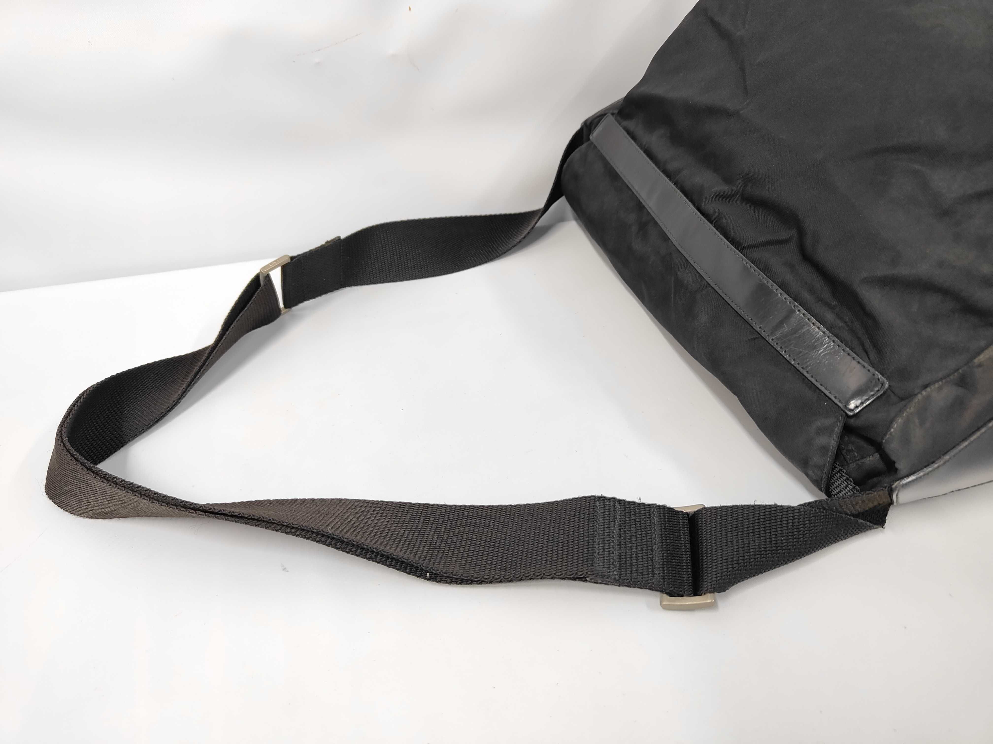 Nylon Messenger Bag Shoulder Bag — view 5