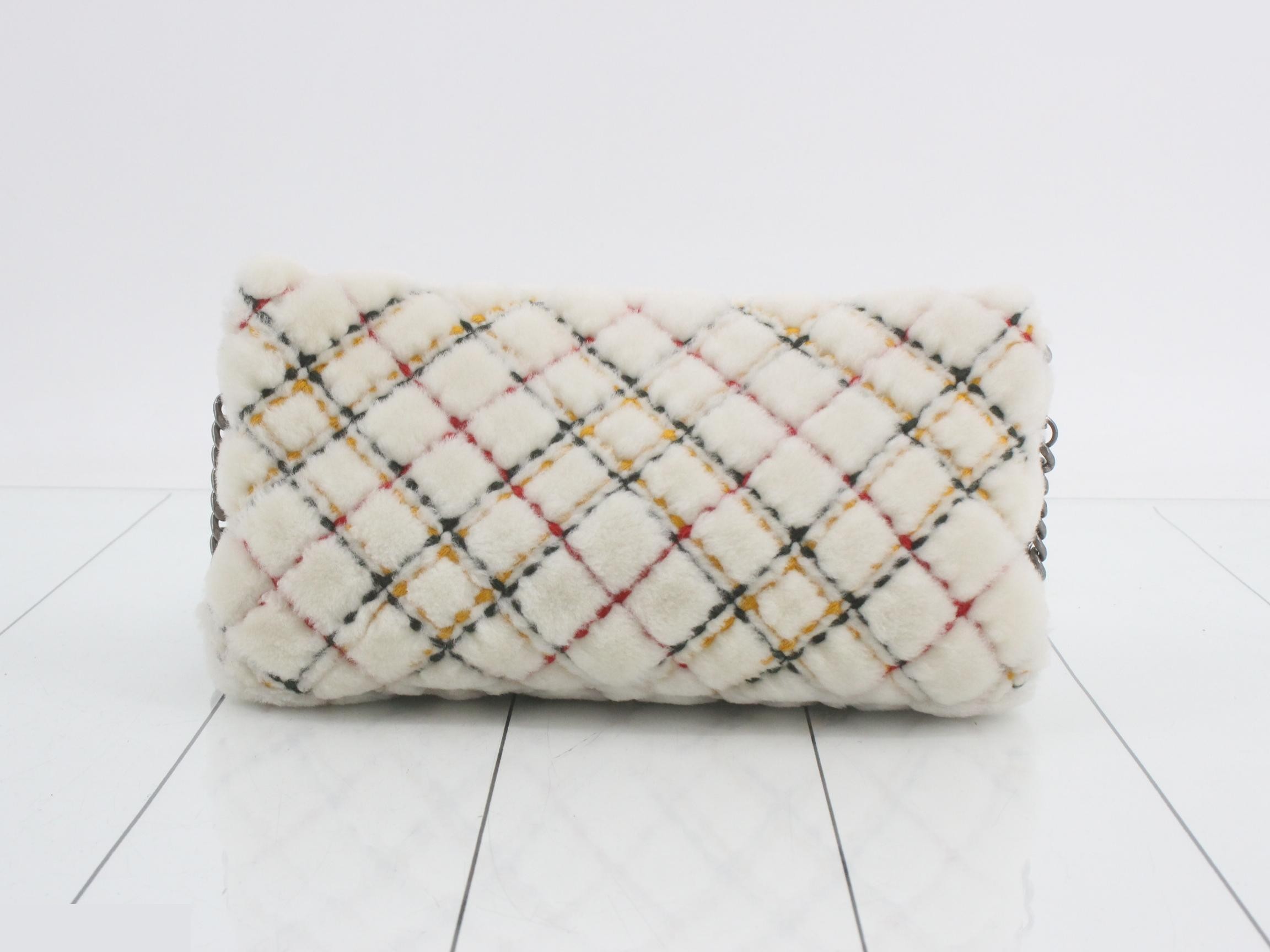 Fur Check Pattern 2-Way Chain Shoulder — view 2