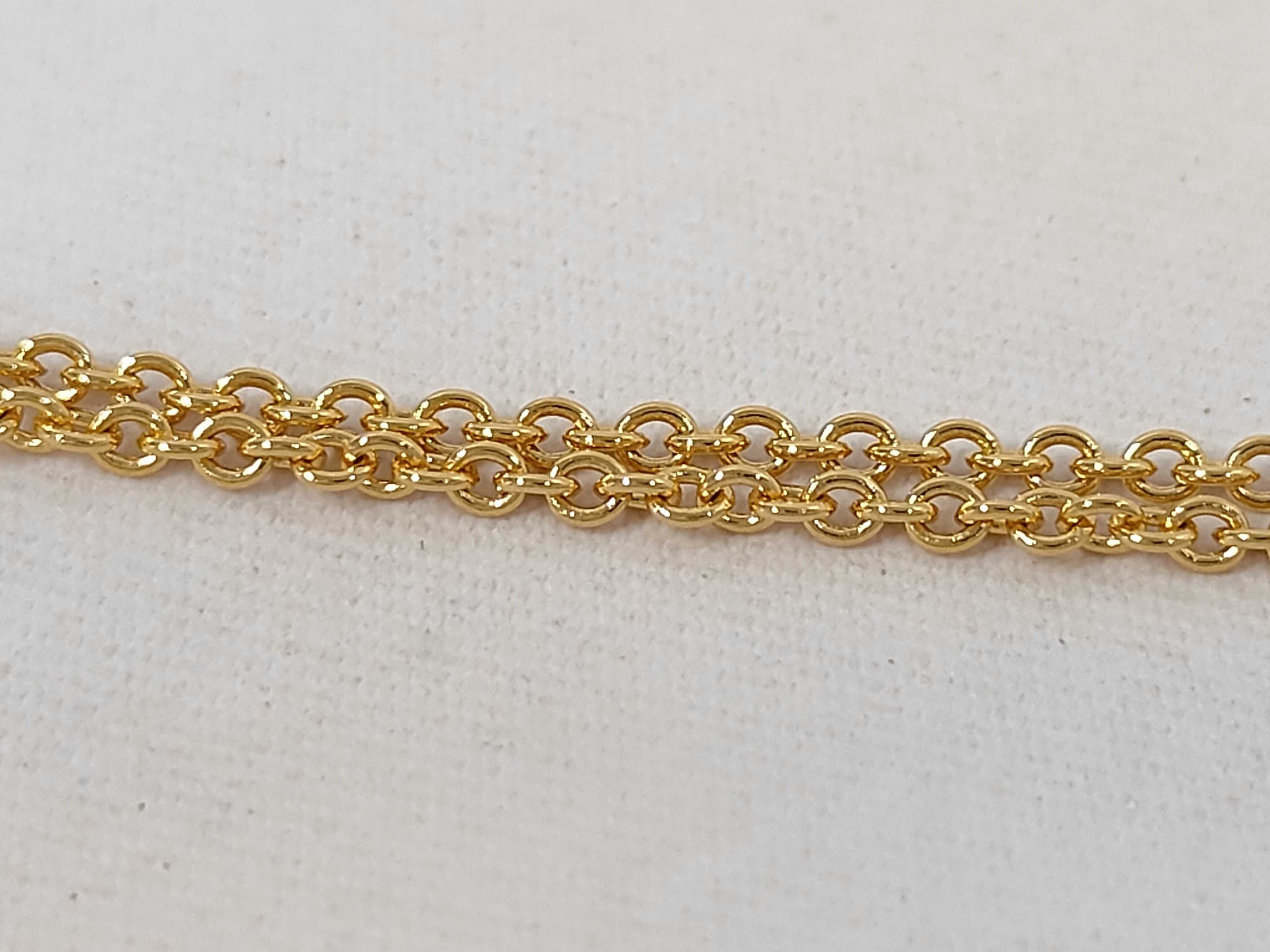 Essential V Necklace M00857 Gold Necklace — view 10