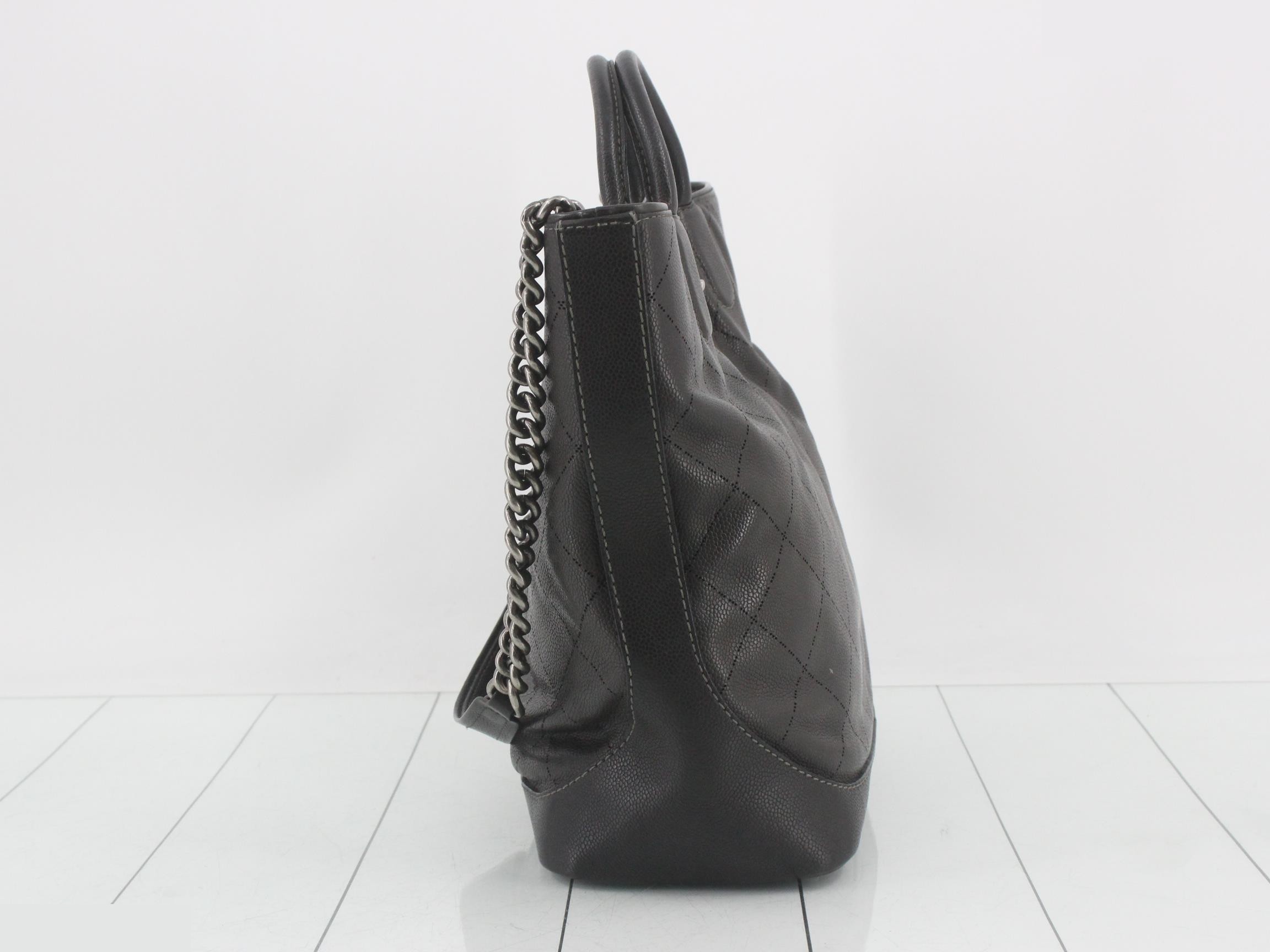 Cococoon handbag, caviar leather, chain — view 4