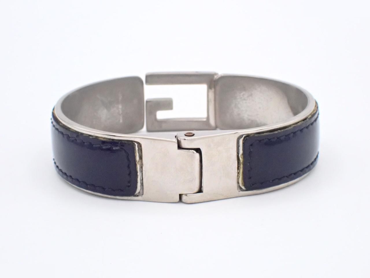 Bangle, G logo, leather, silver and navy, wrist circumference approximately 18cm — view 2